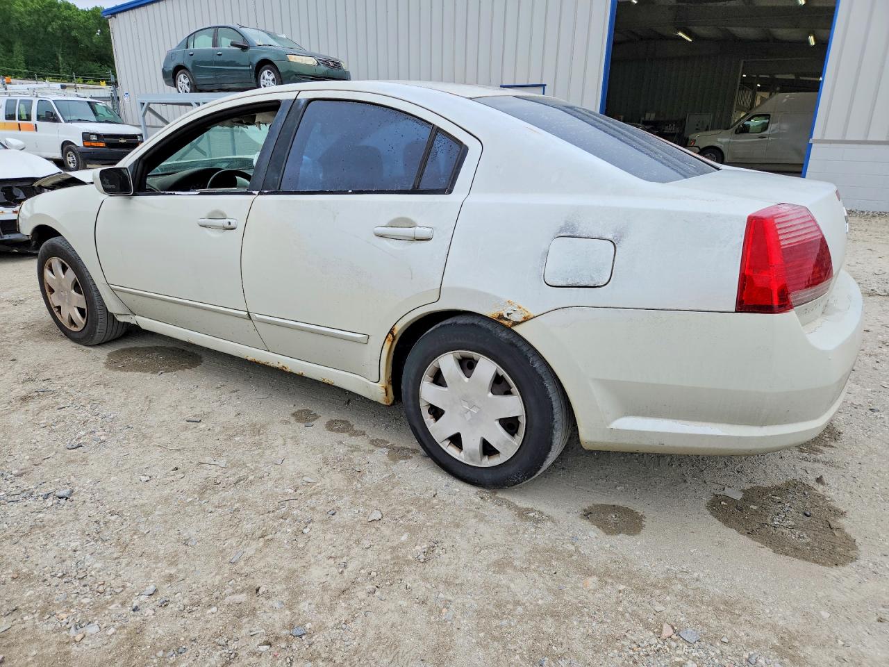 2004 Mitsubishi Galant Cream vin: 4A3AB36F14E105485