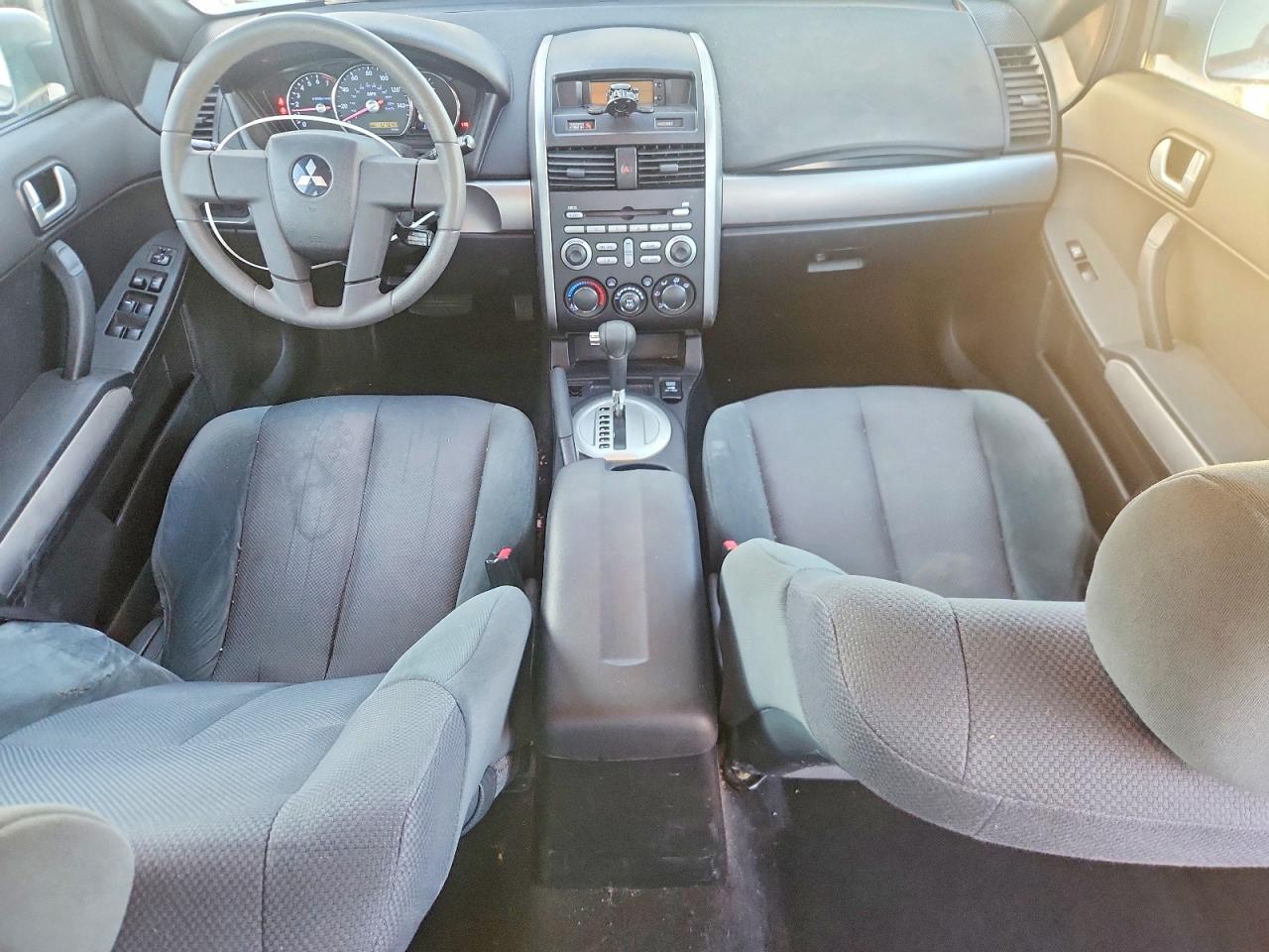 2006 Mitsubishi Galant Es Medium Silver vin: 4A3AB36F16E020472
