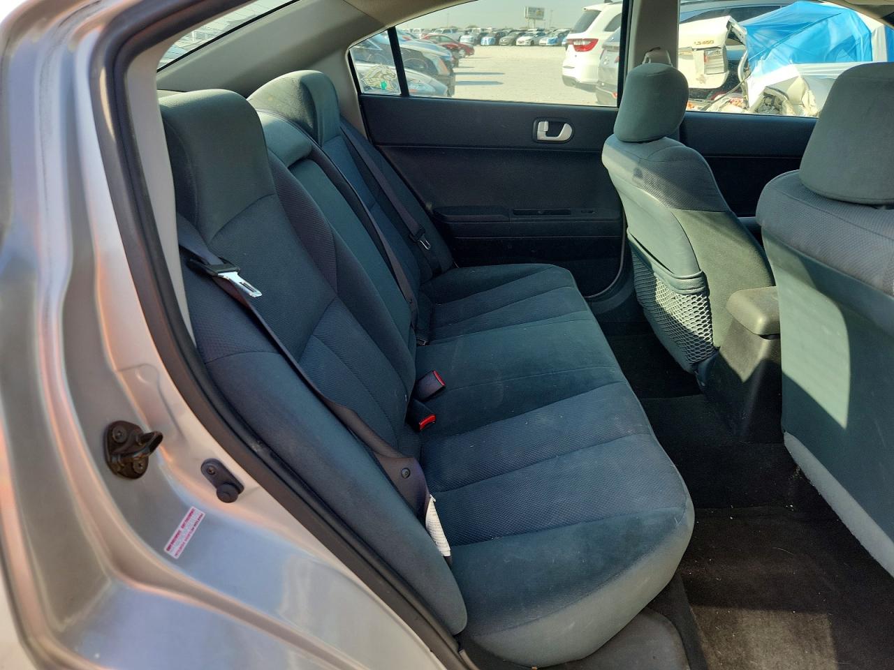 2006 Mitsubishi Galant Es Medium Silver vin: 4A3AB36F26E011781