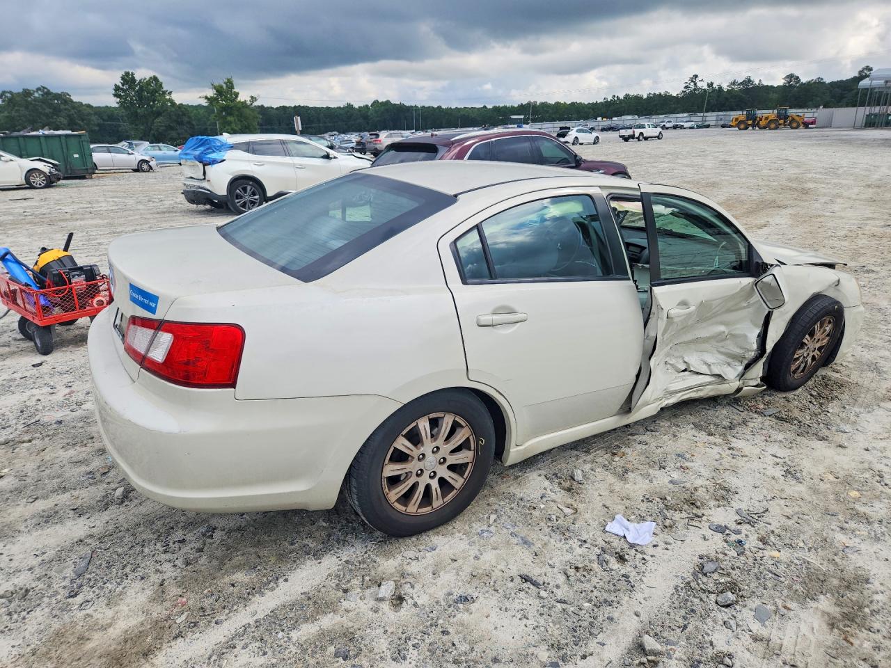 2009 Mitsubishi Galant Es Cream vin: 4A3AB36F49E025363