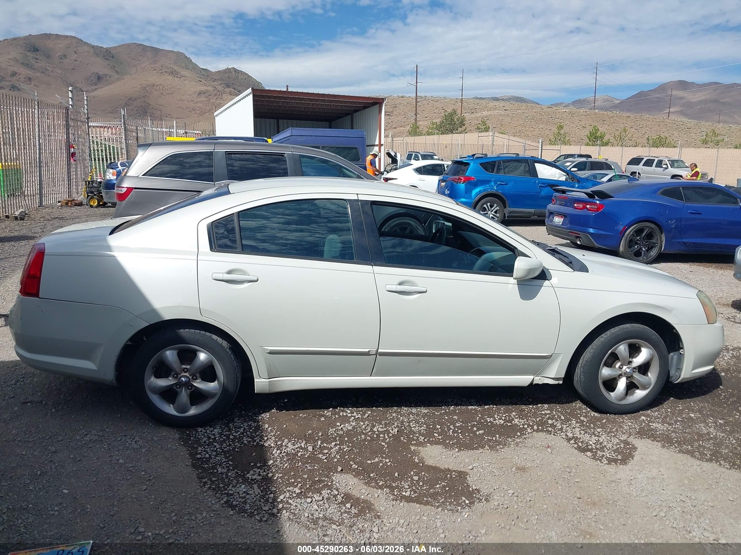 2004 Mitsubishi Galant Es White vin: 4A3AB36F64E121357