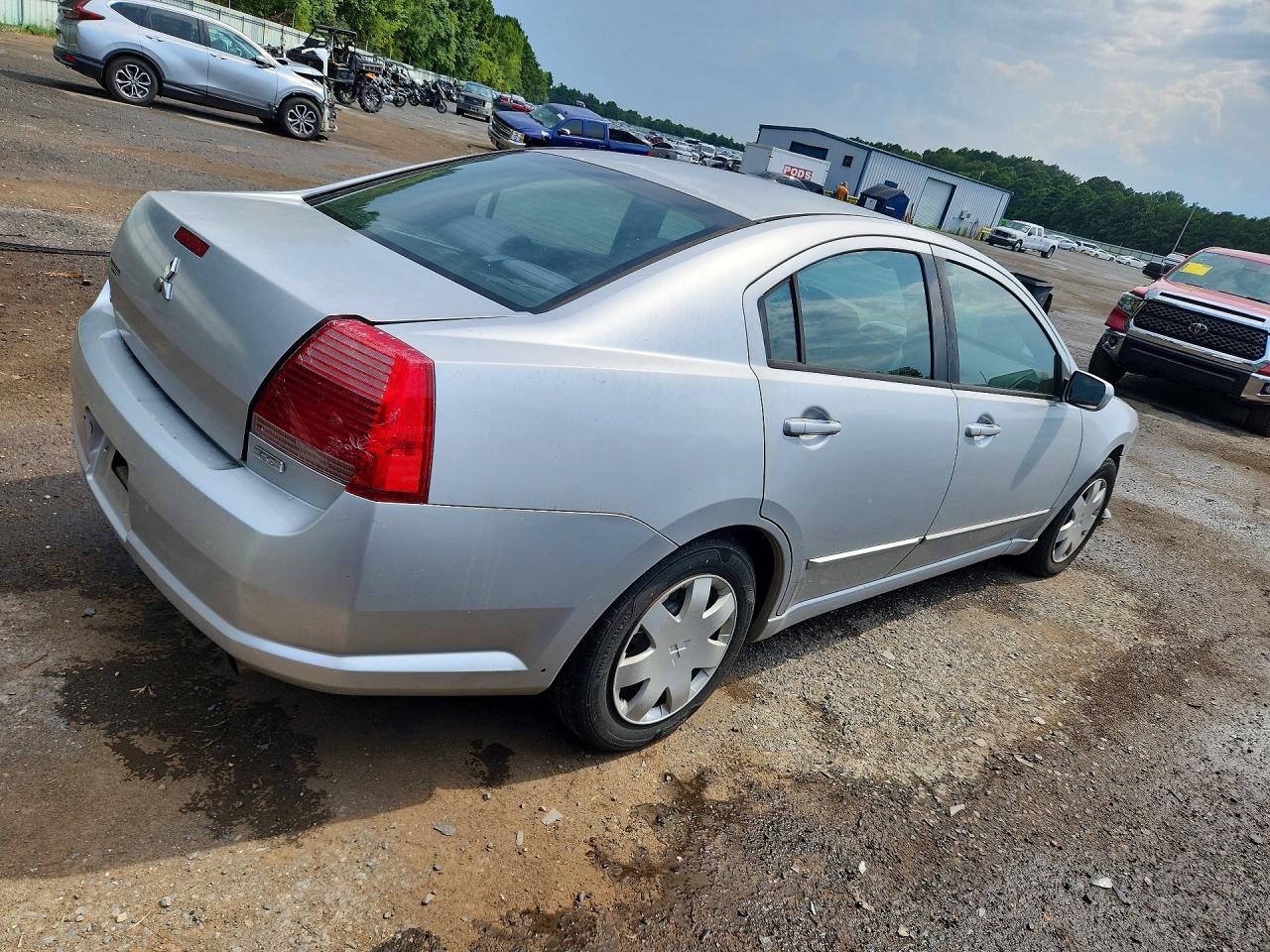 2005 Mitsubishi Galant Es Medium Silver vin: 4A3AB36F65E052882
