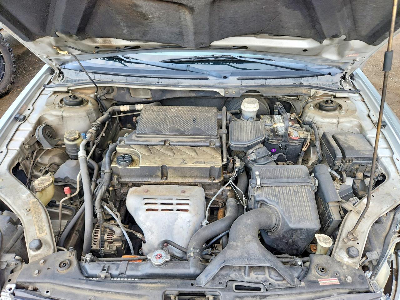 2005 Mitsubishi Galant Es Medium Silver vin: 4A3AB36F65E052882