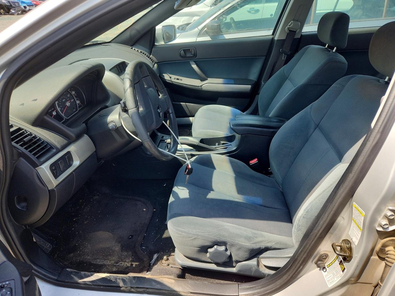 2005 Mitsubishi Galant Es Medium Silver vin: 4A3AB36F65E052882