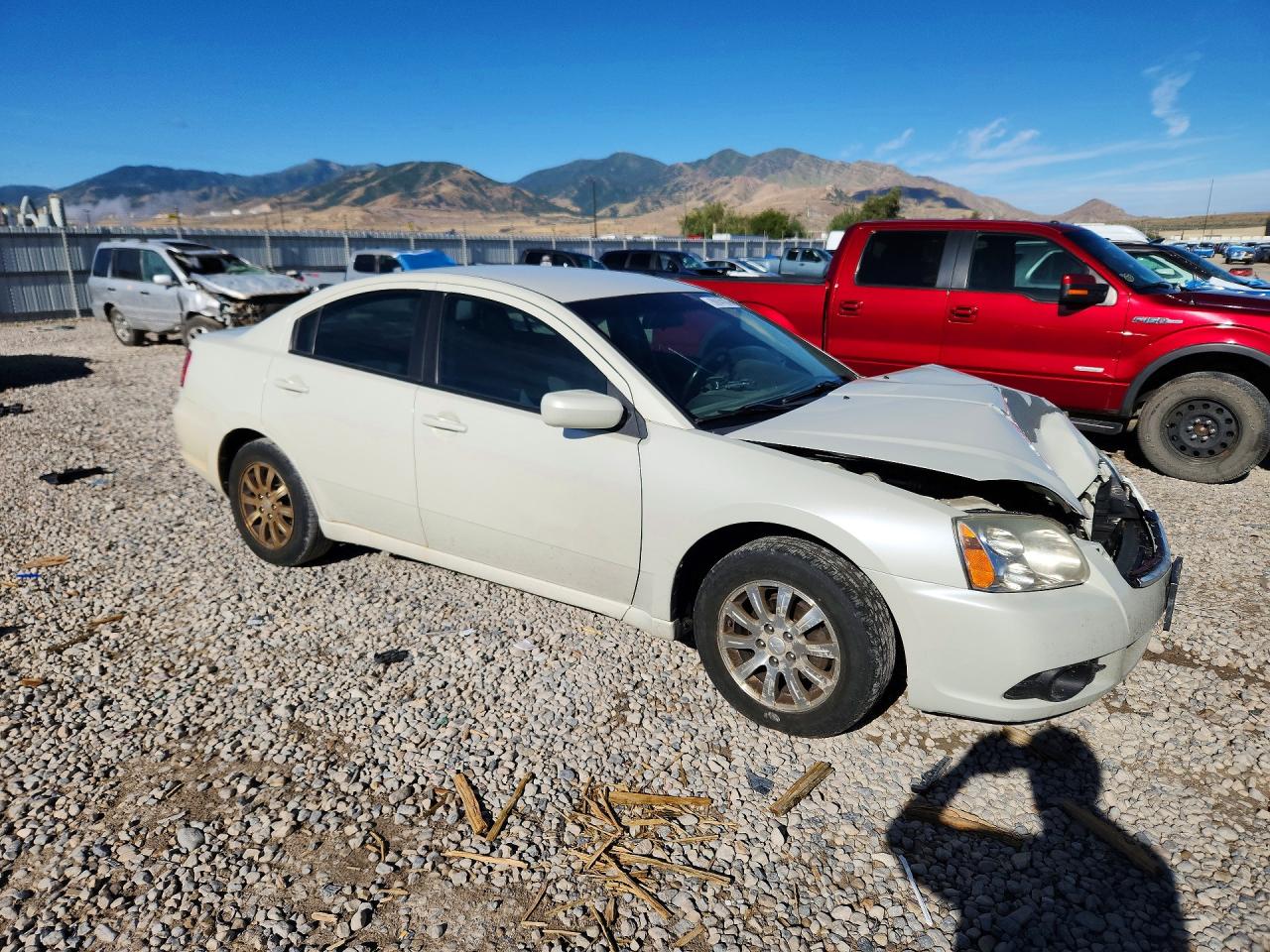 2009 Mitsubishi Galant Es White vin: 4A3AB36F79E031674