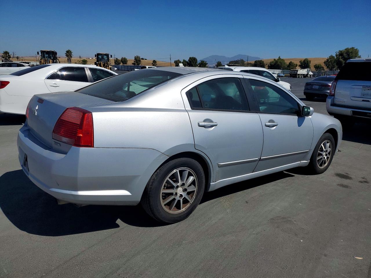 2004 Mitsubishi Galant Es Premium Silver vin: 4A3AB56F14E079935