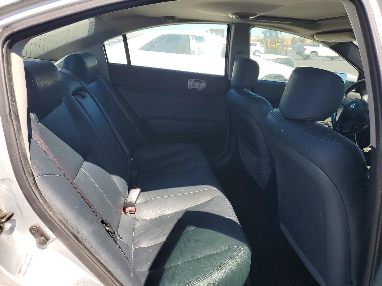 2004 Mitsubishi Galant Es Premium Silver vin: 4A3AB56F14E079935