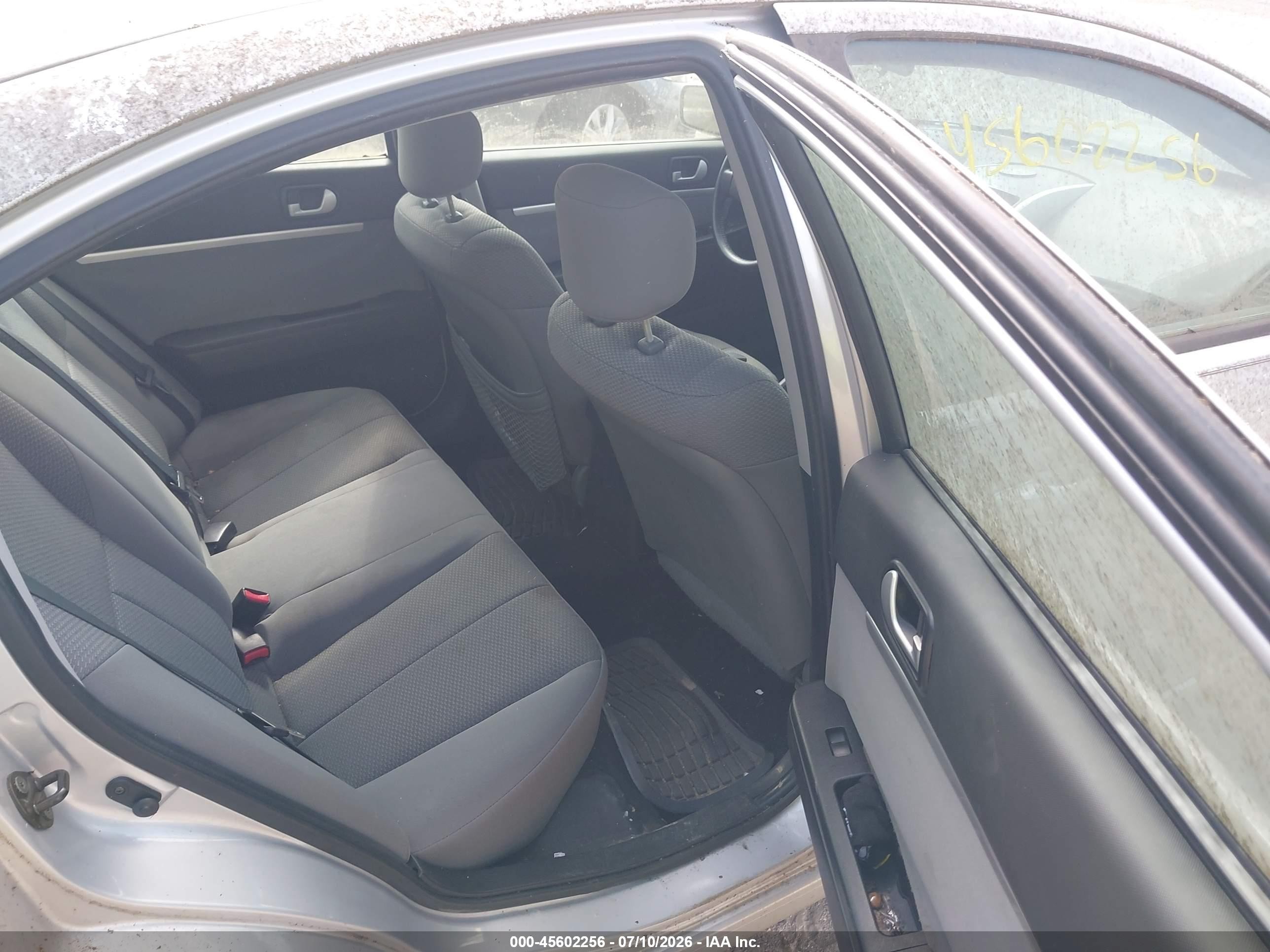 2007 Mitsubishi Galant Es Silver vin: 4A3AB56F47E022200