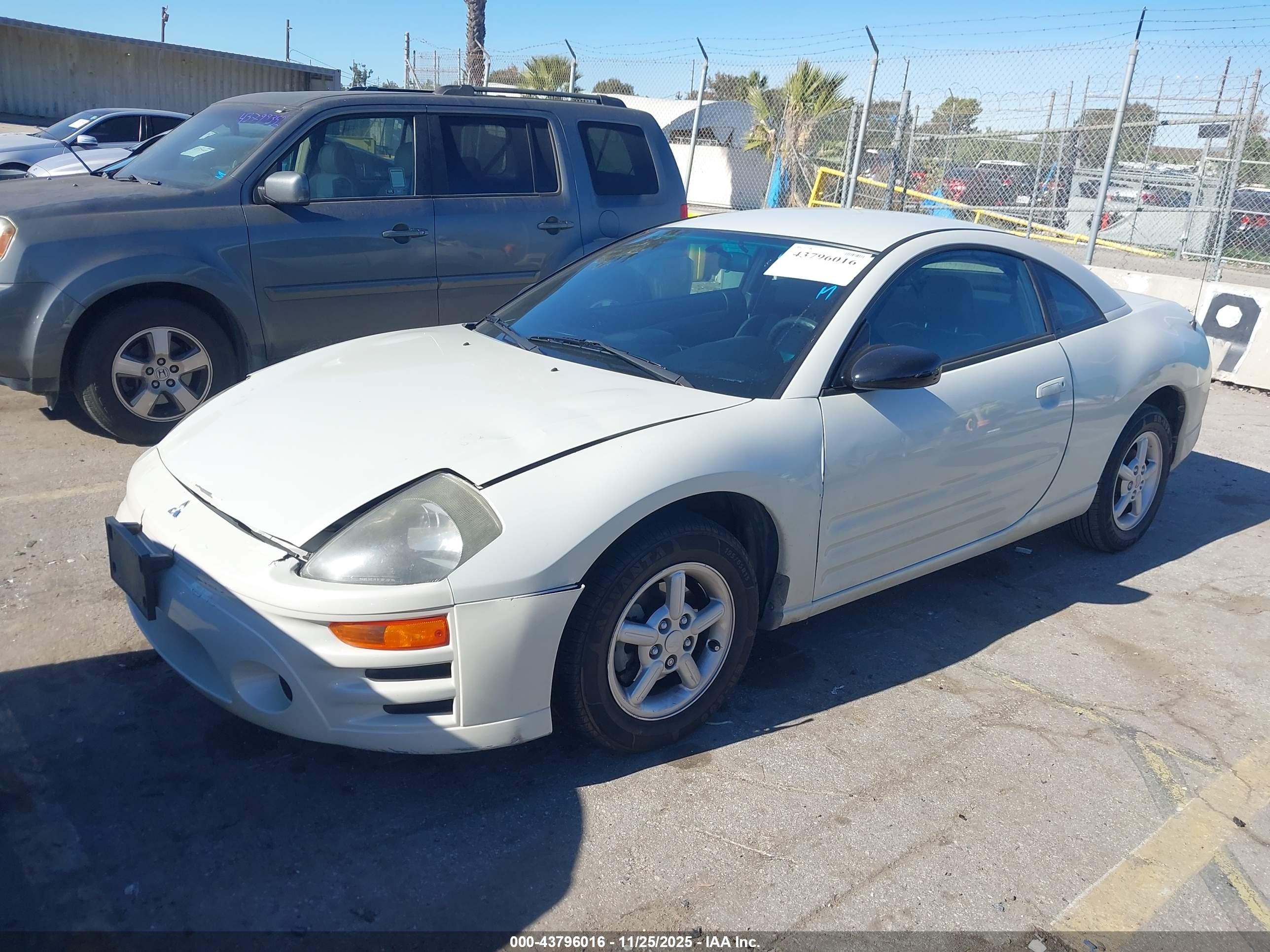 2003 Mitsubishi Eclipse Rs Cream vin: 4A3AC34G33E171107