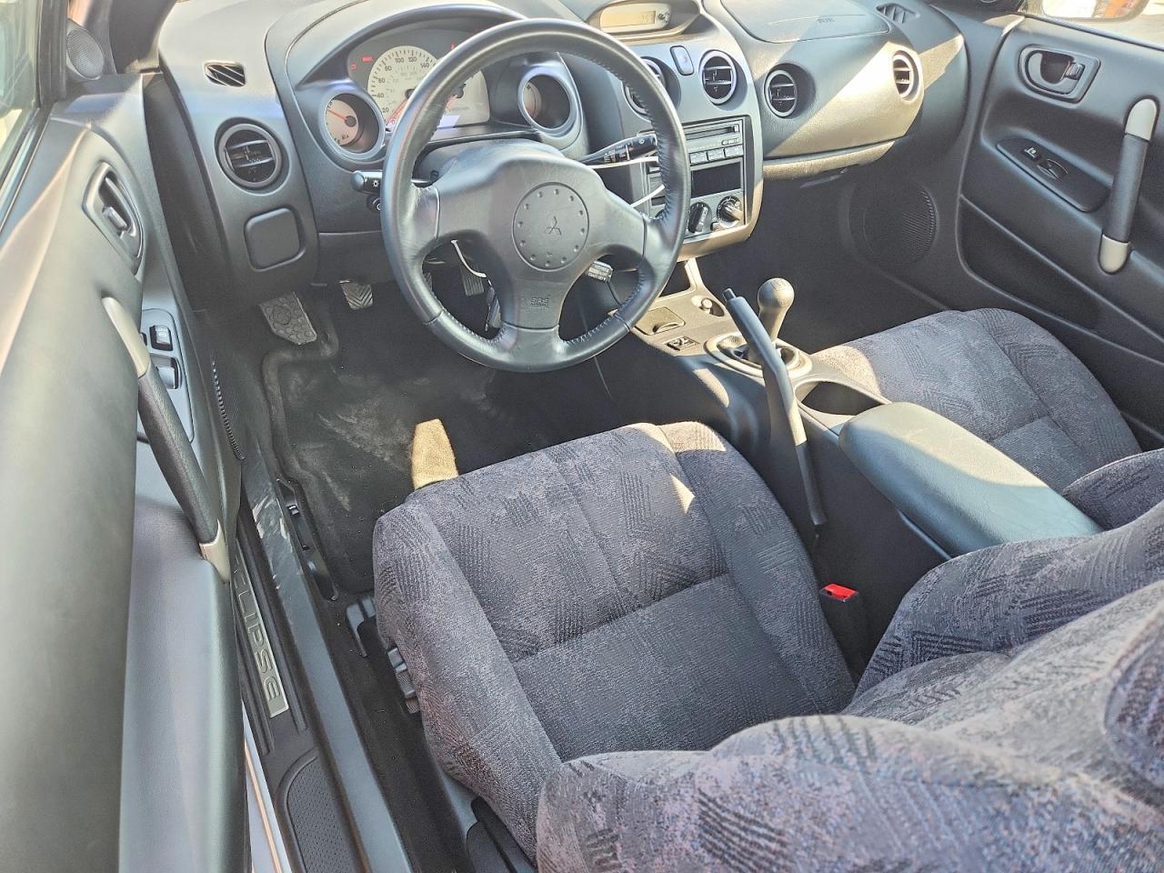 2001 Mitsubishi Eclipse Gs Silver vin: 4A3AC44G81E159327