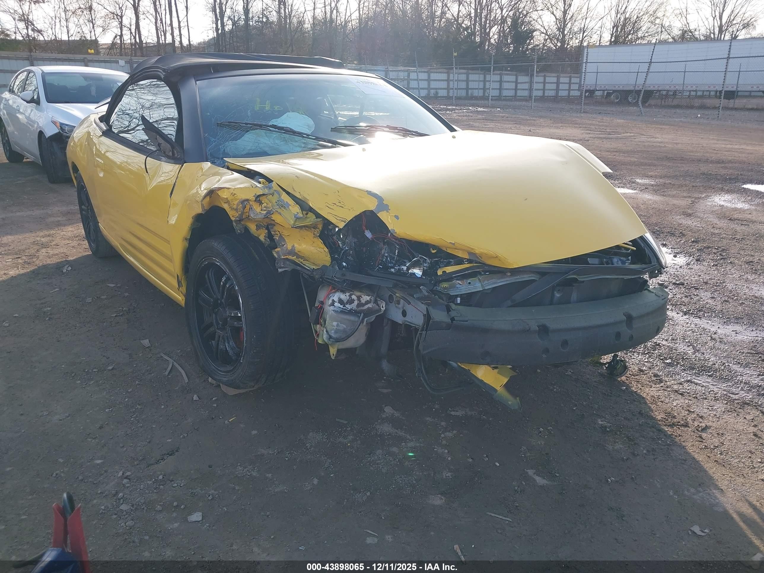 2004 Mitsubishi Eclipse Spyder Gs Yellow vin: 4A3AE45G84E112019
