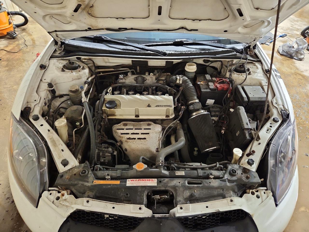 2008 Mitsubishi Eclipse Gs White vin: 4A3AK24F28E037104
