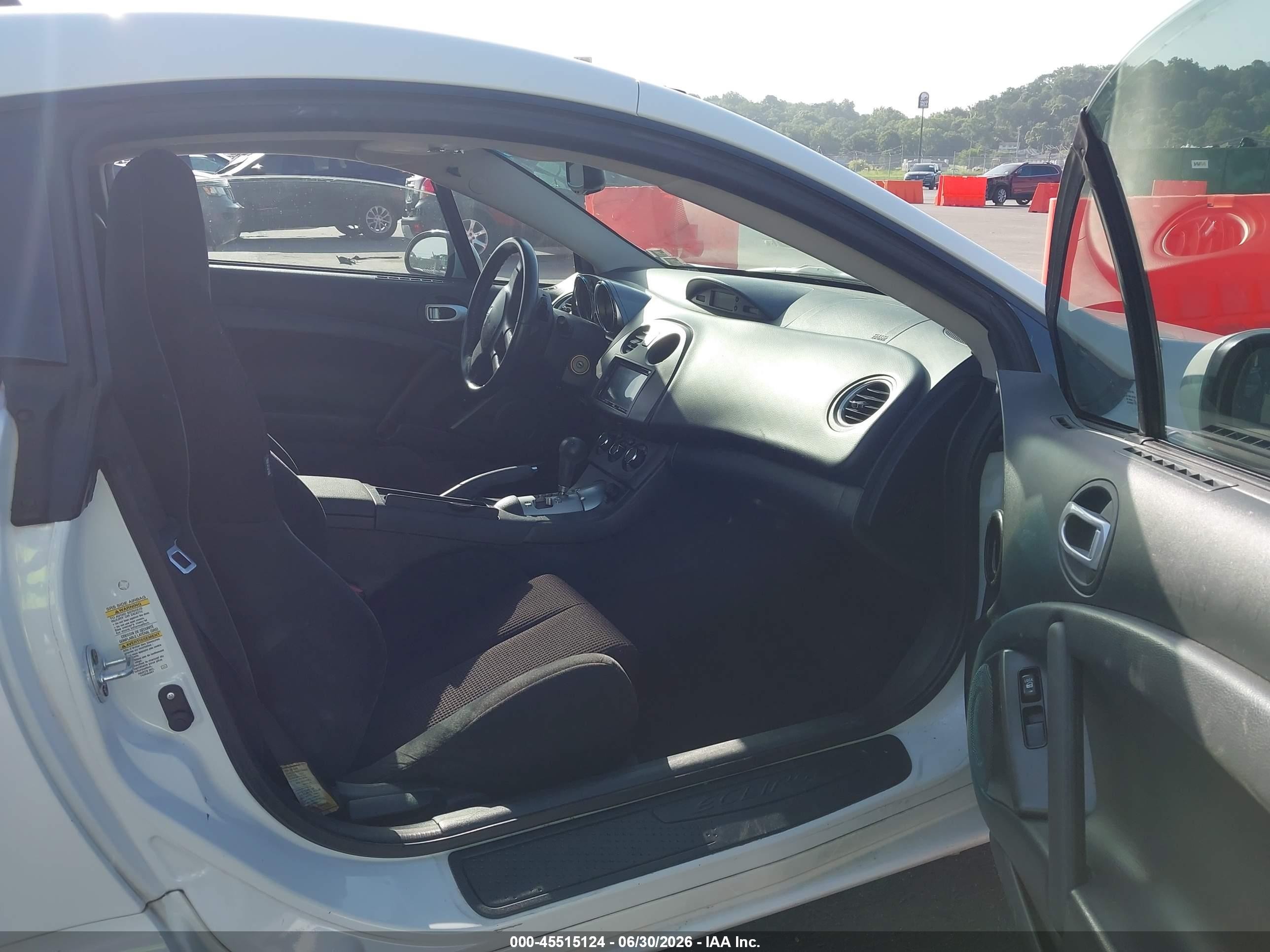 2009 Mitsubishi Eclipse Gs White vin: 4A3AK24F39E014660