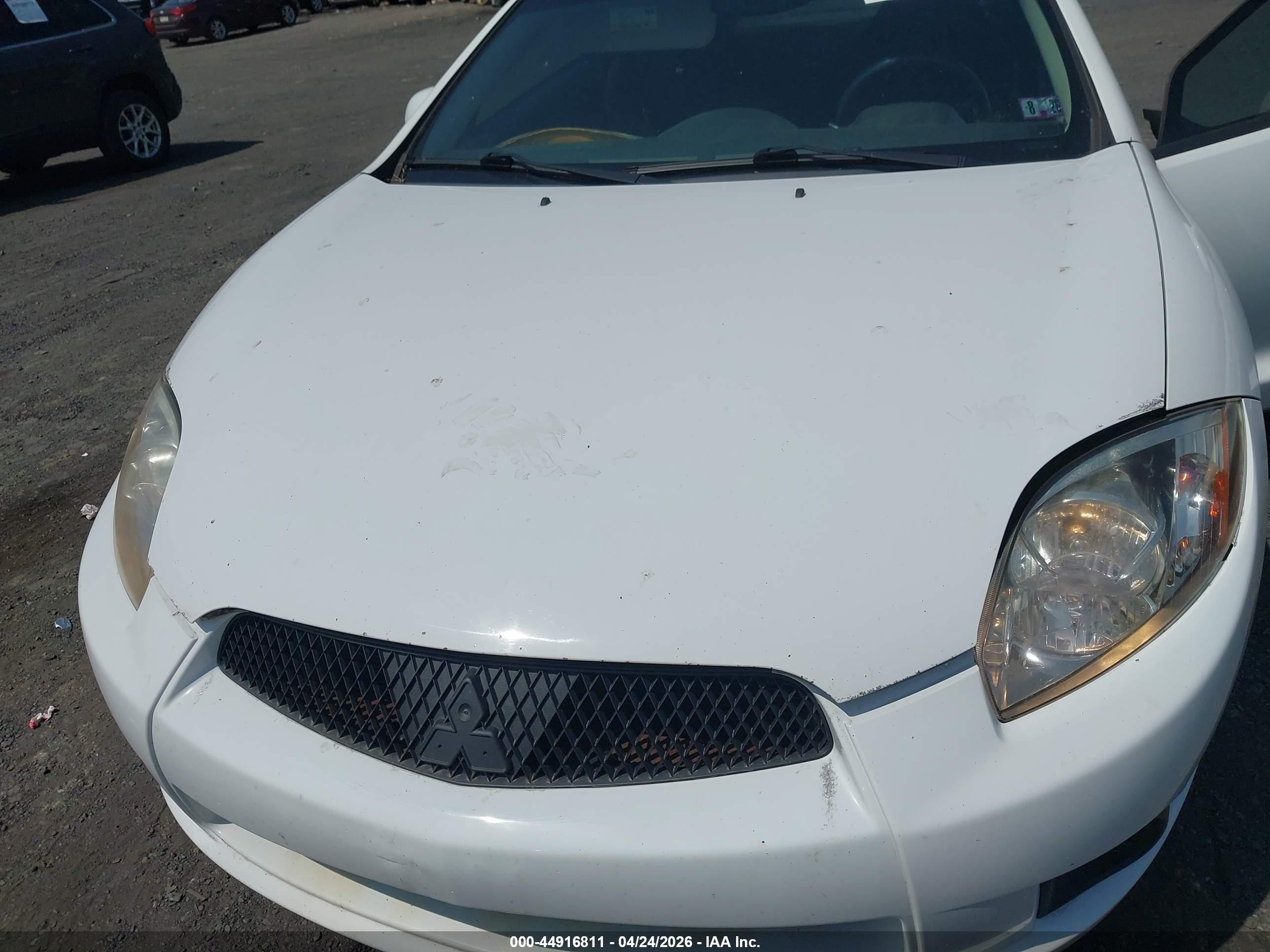 2009 Mitsubishi Eclipse Gs White vin: 4A3AK24F89E040641
