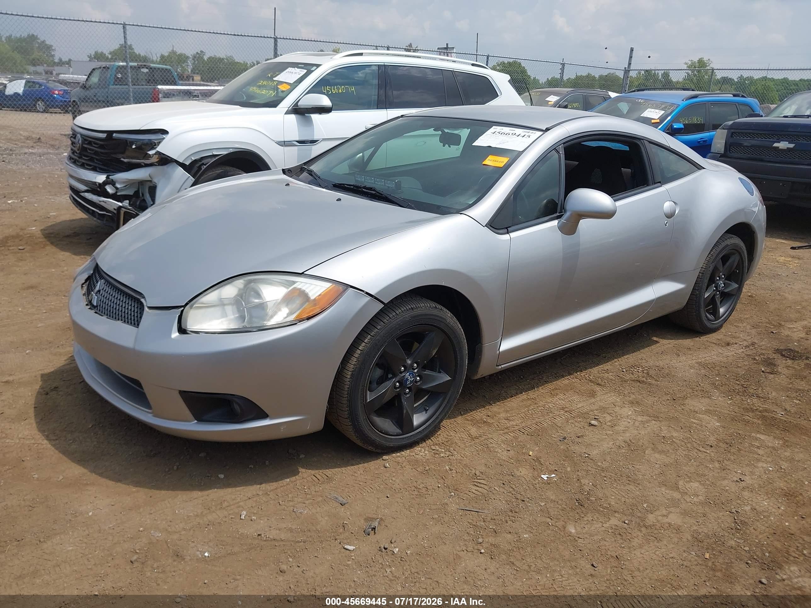 2009 Mitsubishi Eclipse Gs Silver vin: 4A3AK24FX9E022609