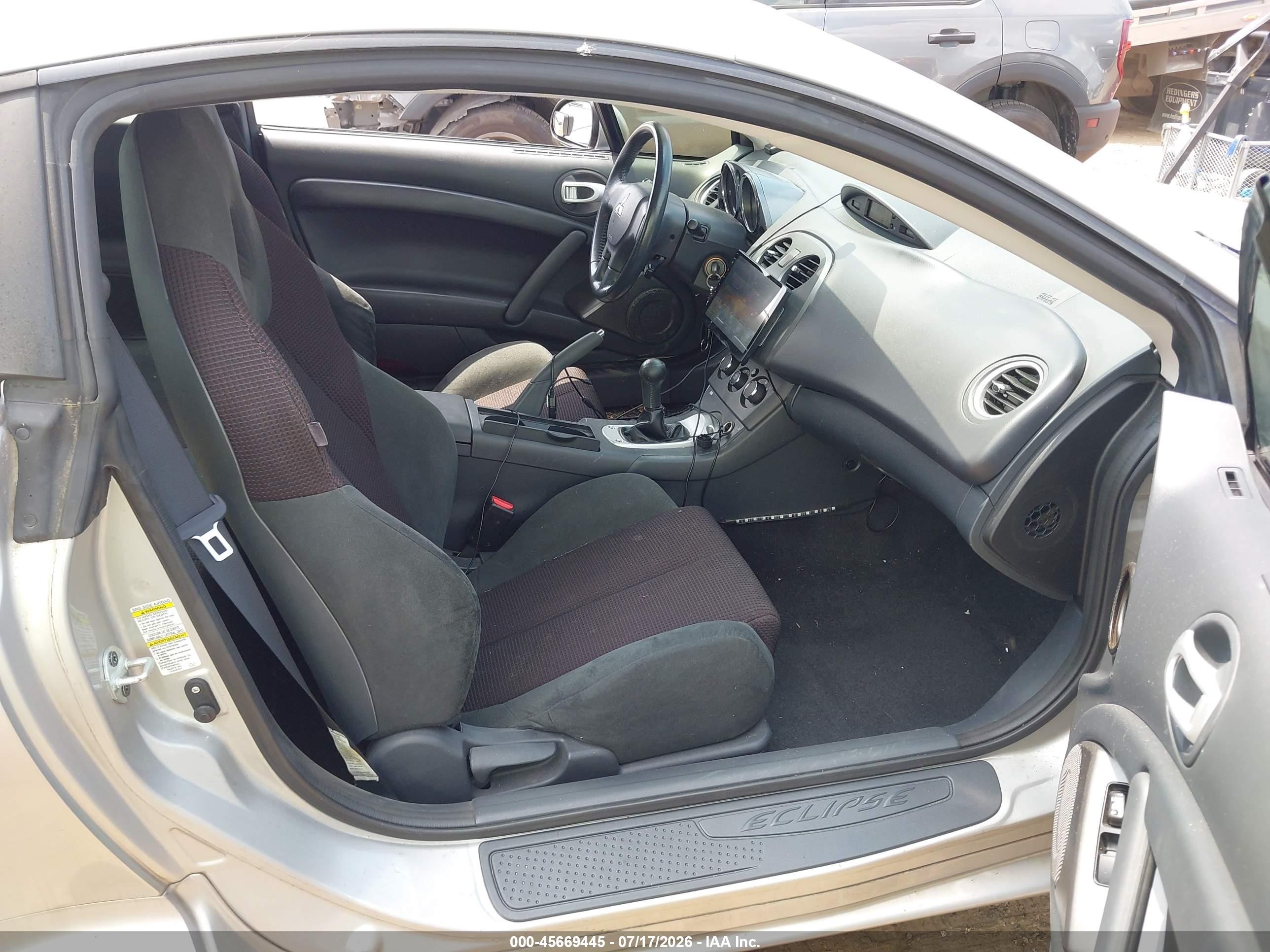 2009 Mitsubishi Eclipse Gs Silver vin: 4A3AK24FX9E022609