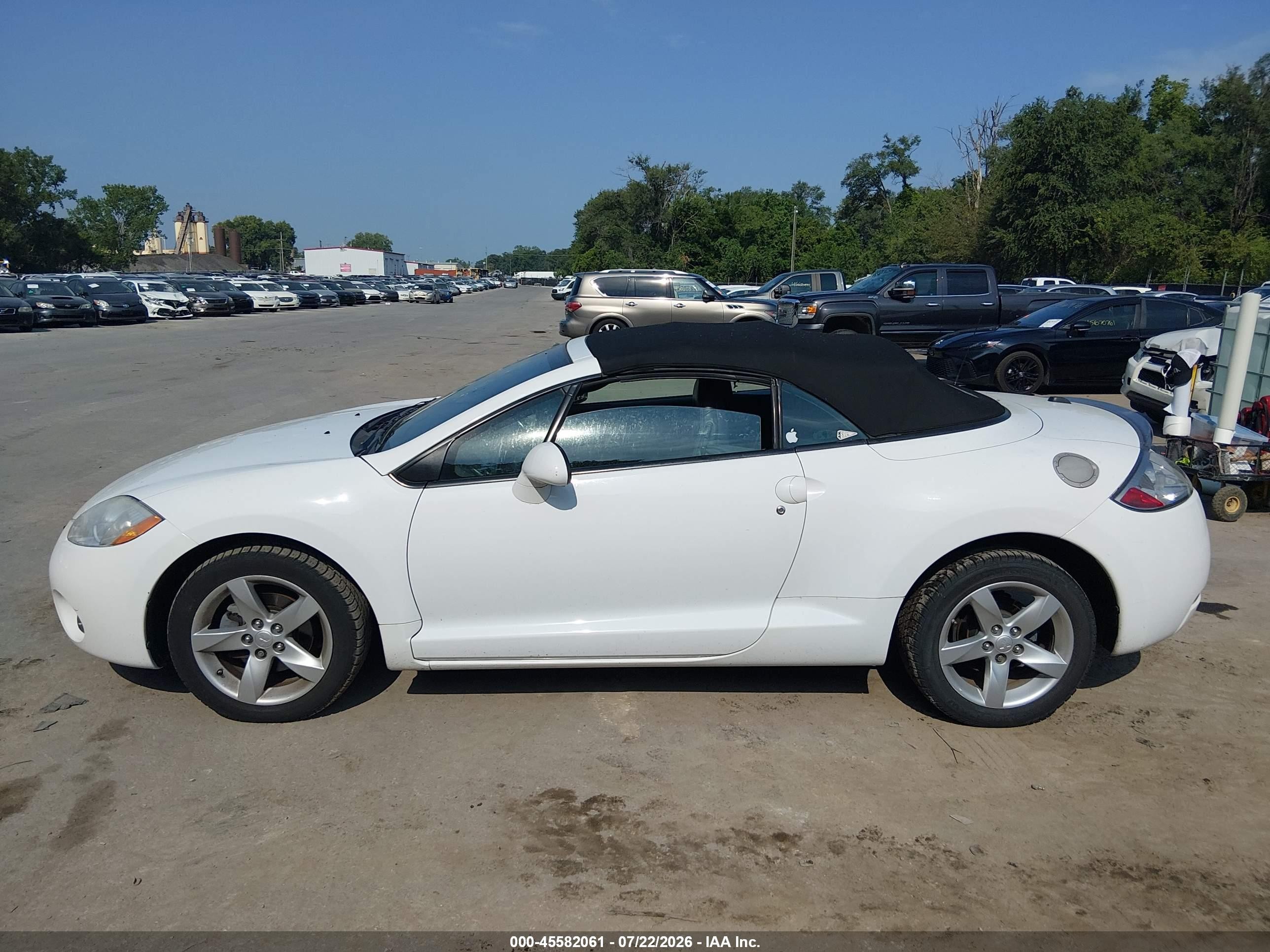 2008 Mitsubishi Eclipse Spyder Gs White vin: 4A3AL25F08E035394