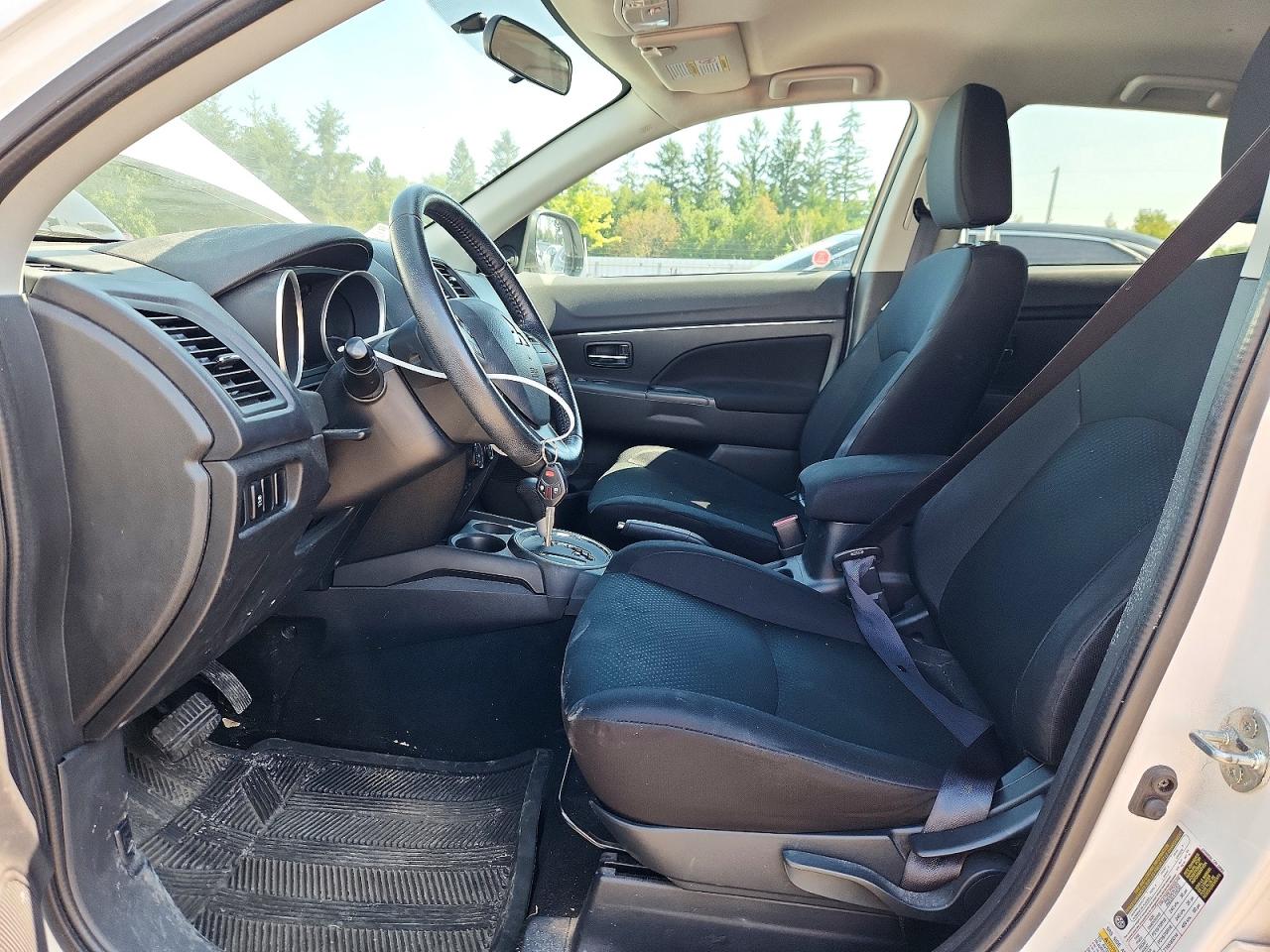 2015 Mitsubishi Rvr Se White vin: 4A4AJ3AU5FE603731