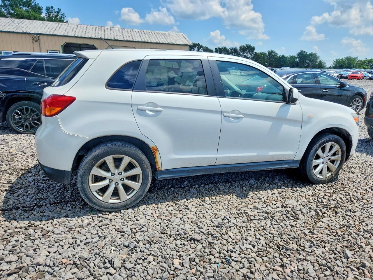 2013 Mitsubishi Outlander Sport Es White vin: 4A4AP3AU0DE010614