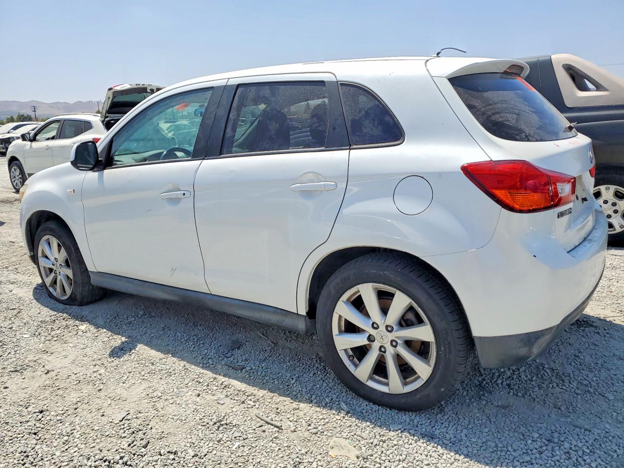 2014 Mitsubishi Outlander Sport Es White vin: 4A4AP3AU0EE015152