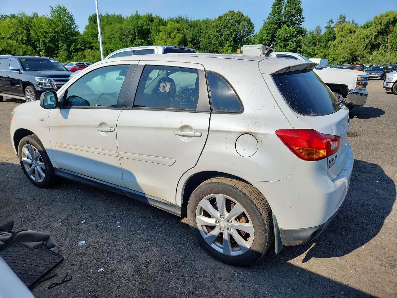 2014 Mitsubishi Outlander Sport Es White vin: 4A4AP3AU0EE024398