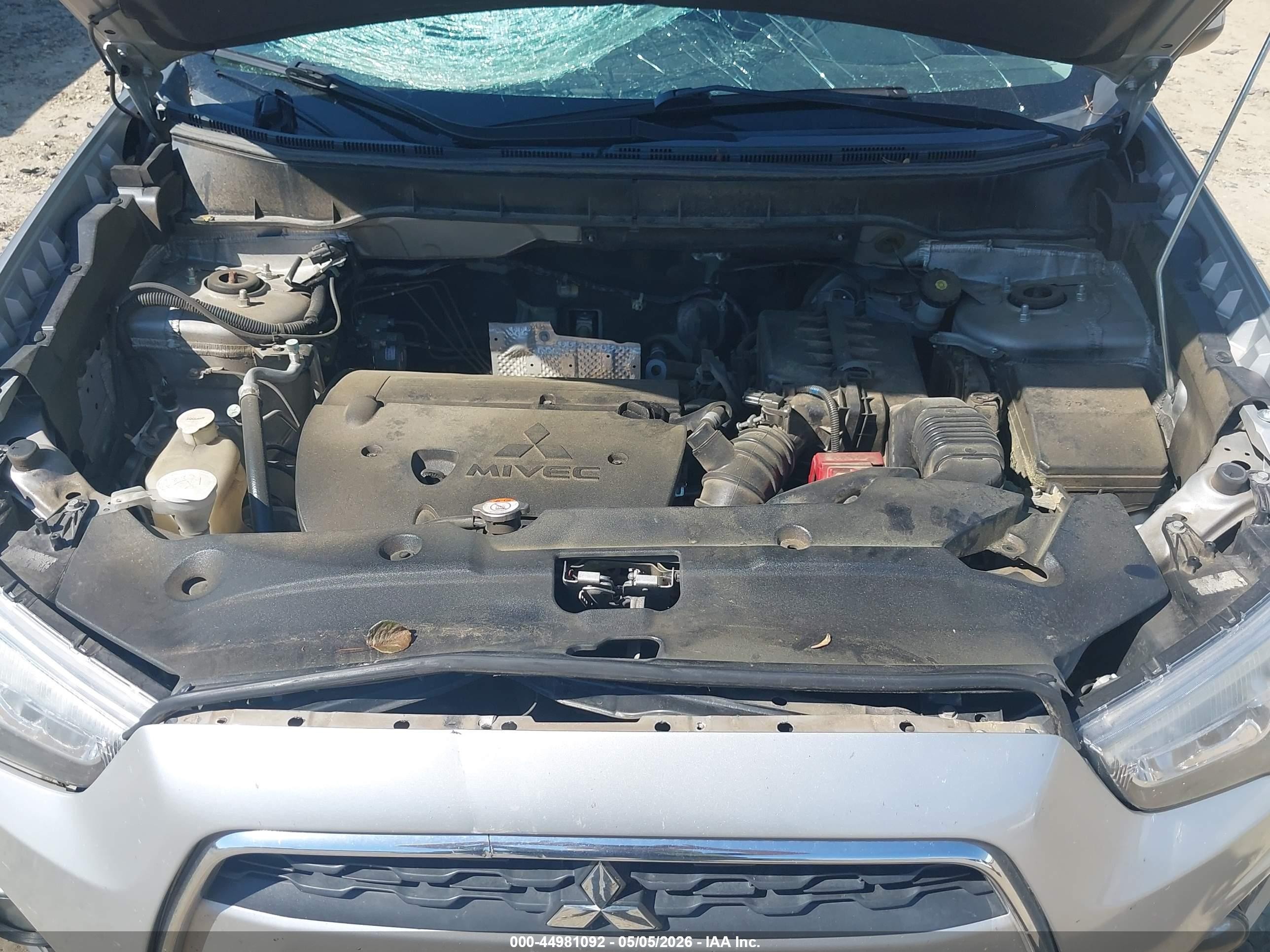 2014 Mitsubishi Outlander Sport Es Silver vin: 4A4AP3AU0EE025857