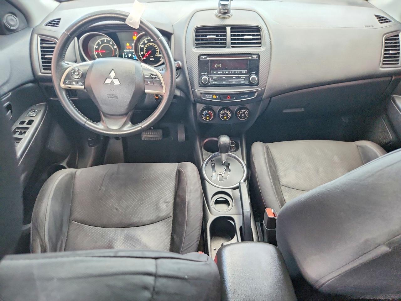 2015 Mitsubishi Outlander Sport Es White vin: 4A4AP3AU0FE010065