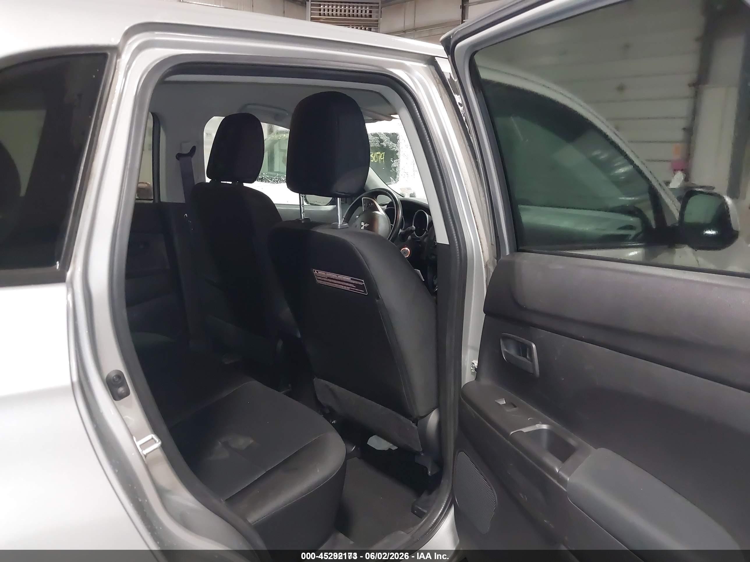 2015 Mitsubishi Outlander Sport Es Gray vin: 4A4AP3AU0FE044183