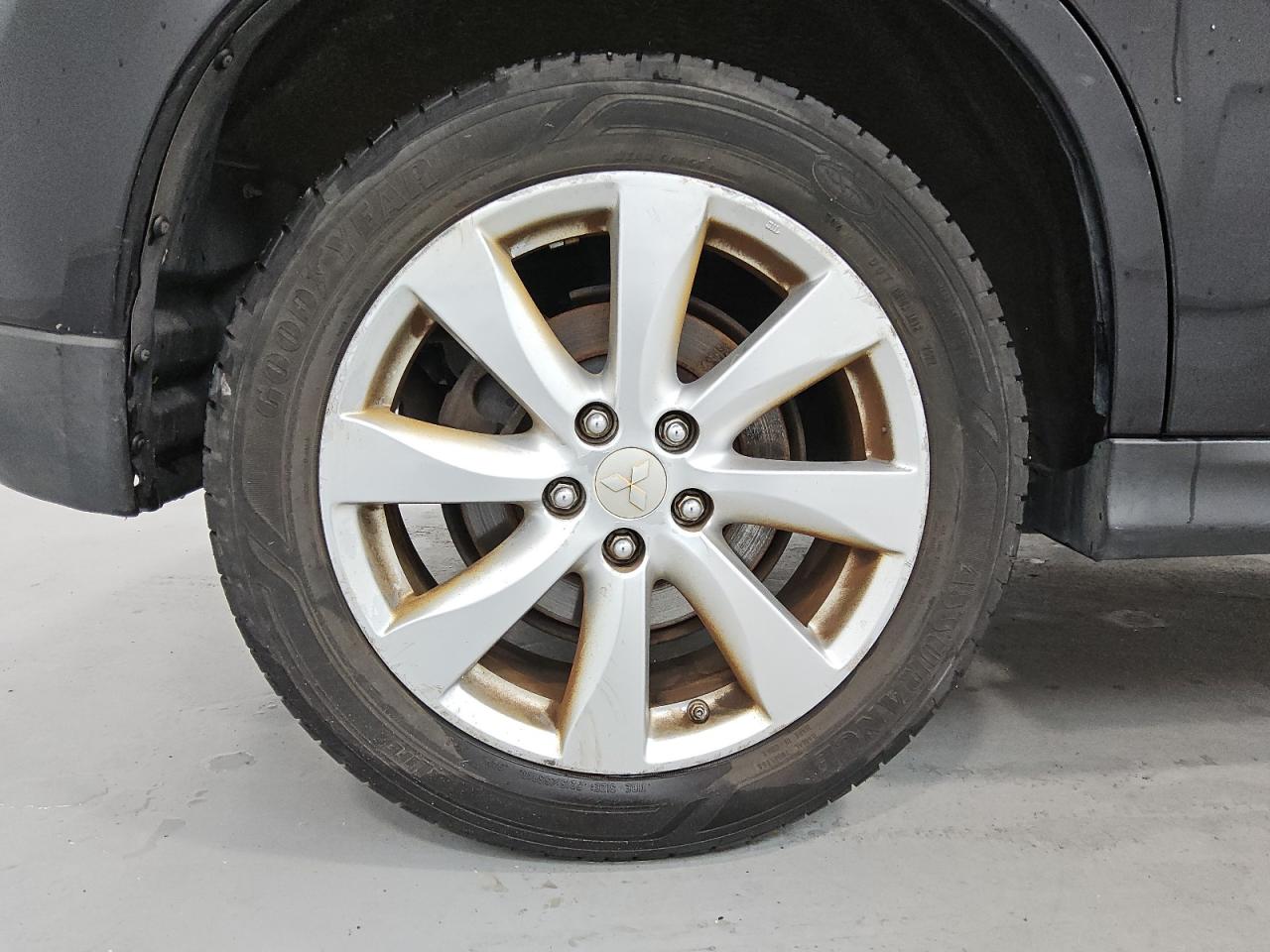 2015 Mitsubishi Outlander Sport Es Black vin: 4A4AP3AU1FE056097 Damage: Right Rear Wheel, Curb Rash, 7 To 8 Inches