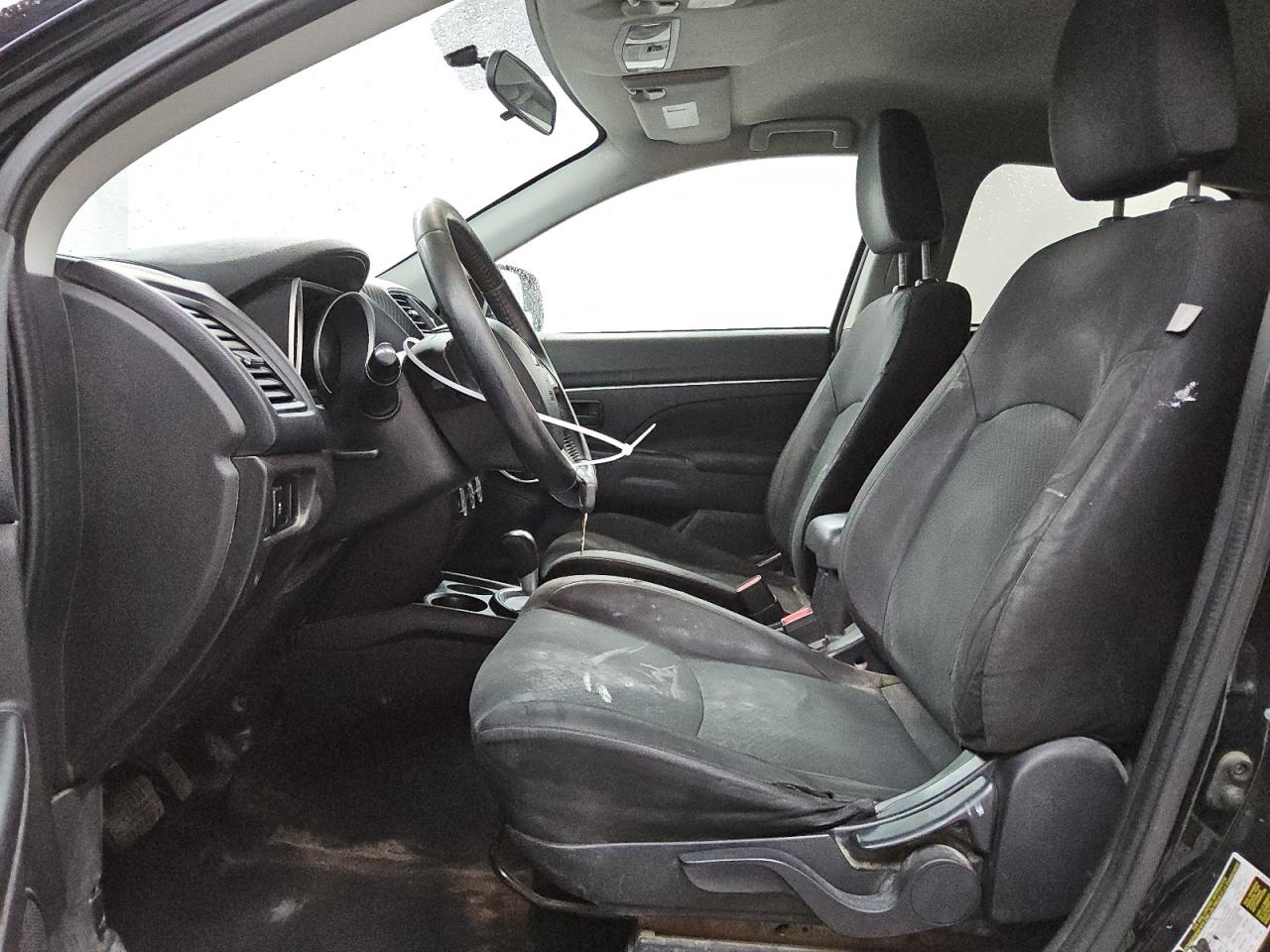 2015 Mitsubishi Outlander Sport Es Black vin: 4A4AP3AU1FE056097 Damage: Left Front Seat Cushion, Torn, 3 To 4 Inches