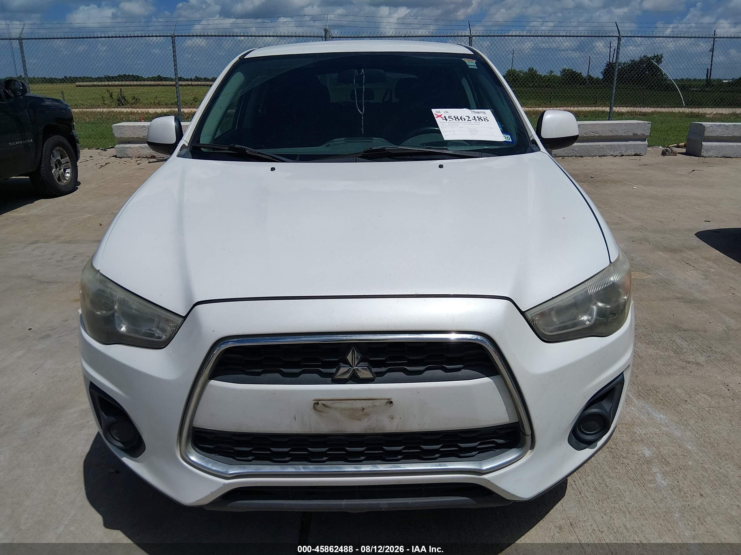 2013 Mitsubishi Outlander Sport Es Белый vin: 4A4AP3AU2DE015927
