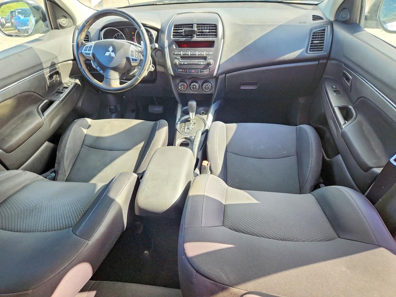 2013 Mitsubishi Outlander Sport Es White vin: 4A4AP3AU2DE018052
