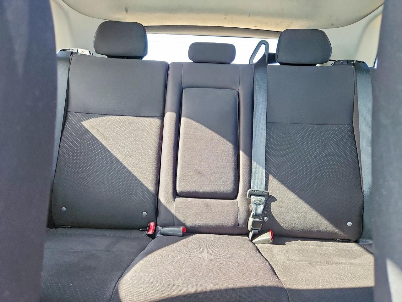 2013 Mitsubishi Outlander Sport Es White vin: 4A4AP3AU2DE018052