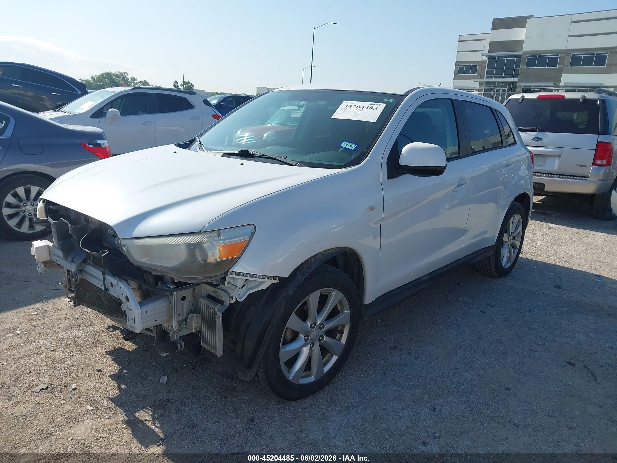 2013 Mitsubishi Outlander Sport Es Белый vin: 4A4AP3AU2DE025485
