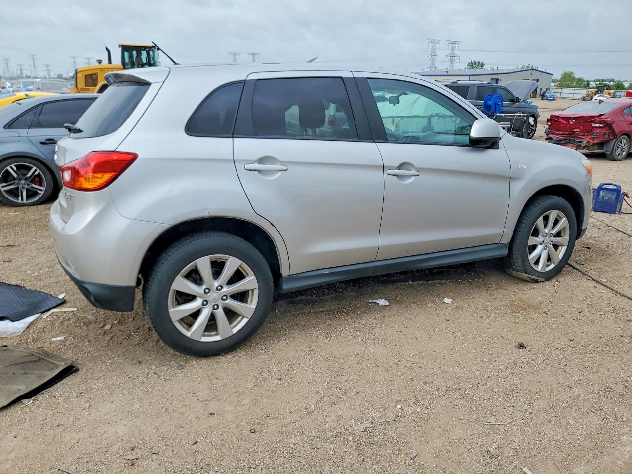 2014 Mitsubishi Outlander Sport Es Silver vin: 4A4AP3AU2EE008428