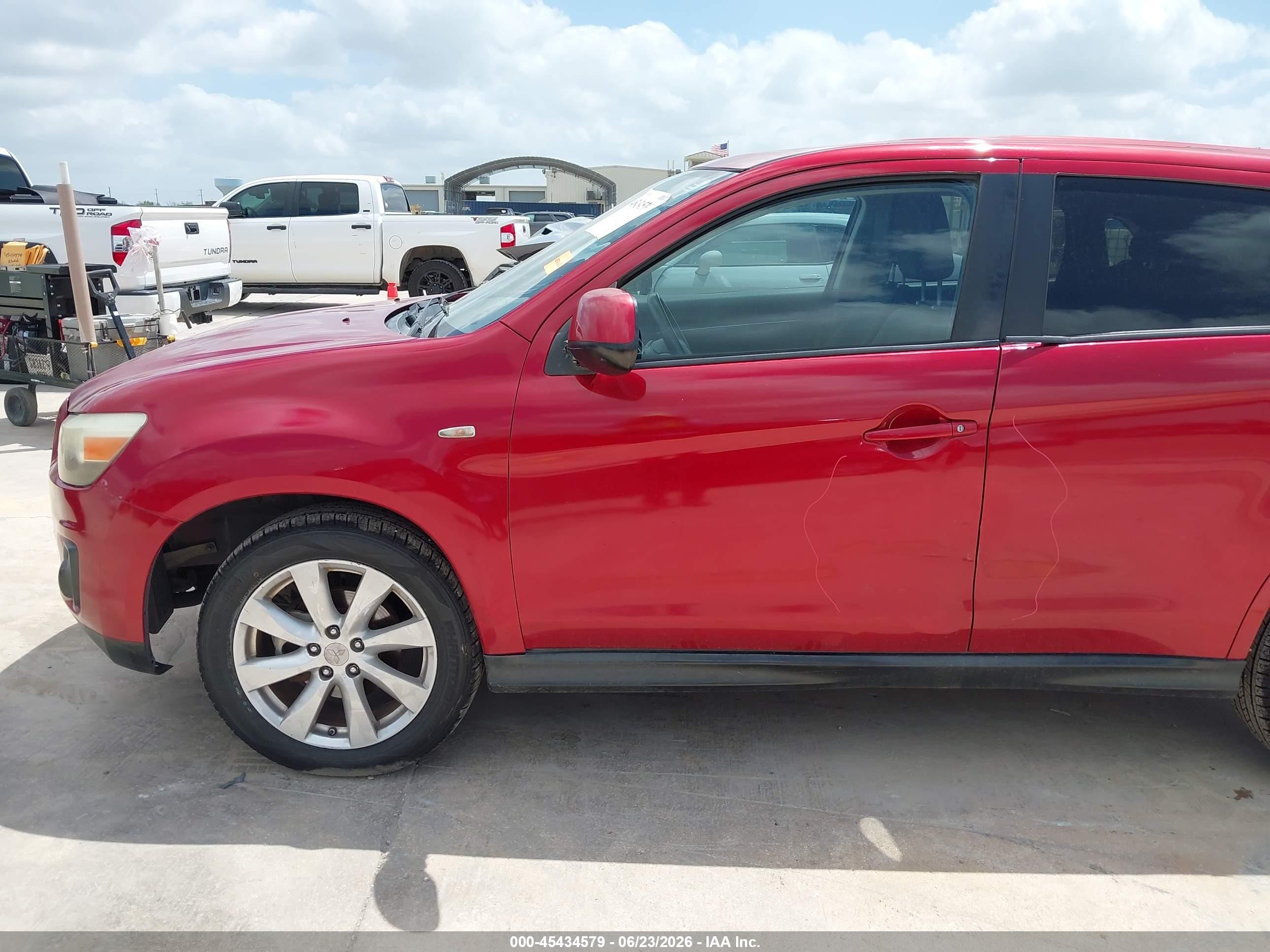 2014 Mitsubishi Outlander Sport Es Red vin: 4A4AP3AU2EE016352