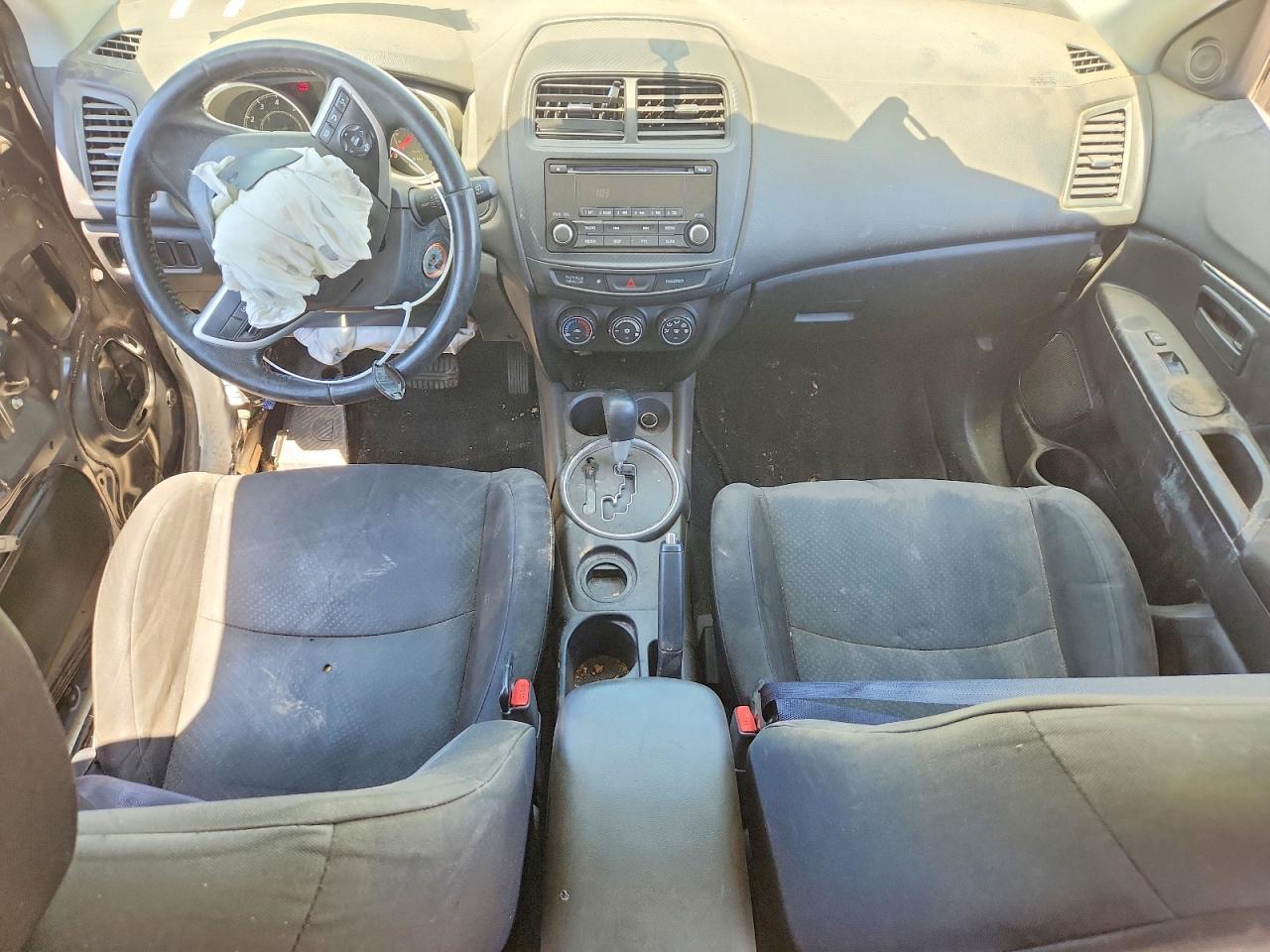 2015 Mitsubishi Outlander Sport Es Two Tone vin: 4A4AP3AU2FE007457