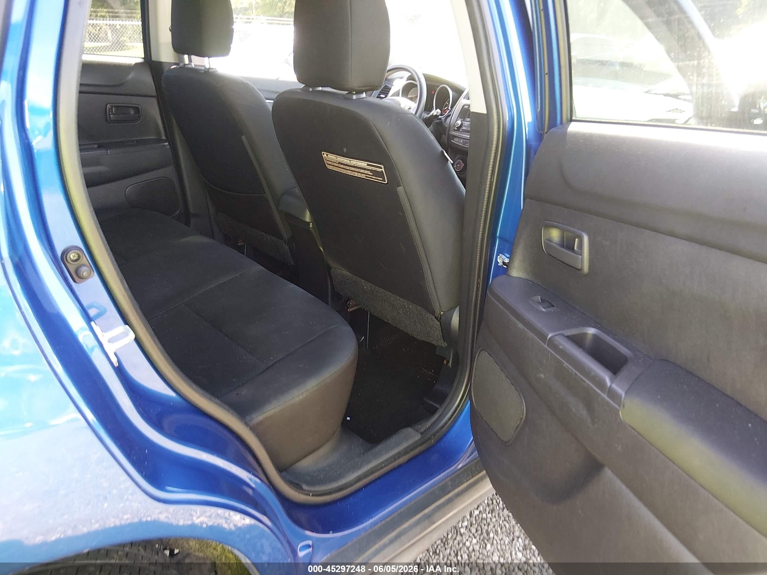 2015 Mitsubishi Outlander Sport Es Blue vin: 4A4AP3AU2FE010973