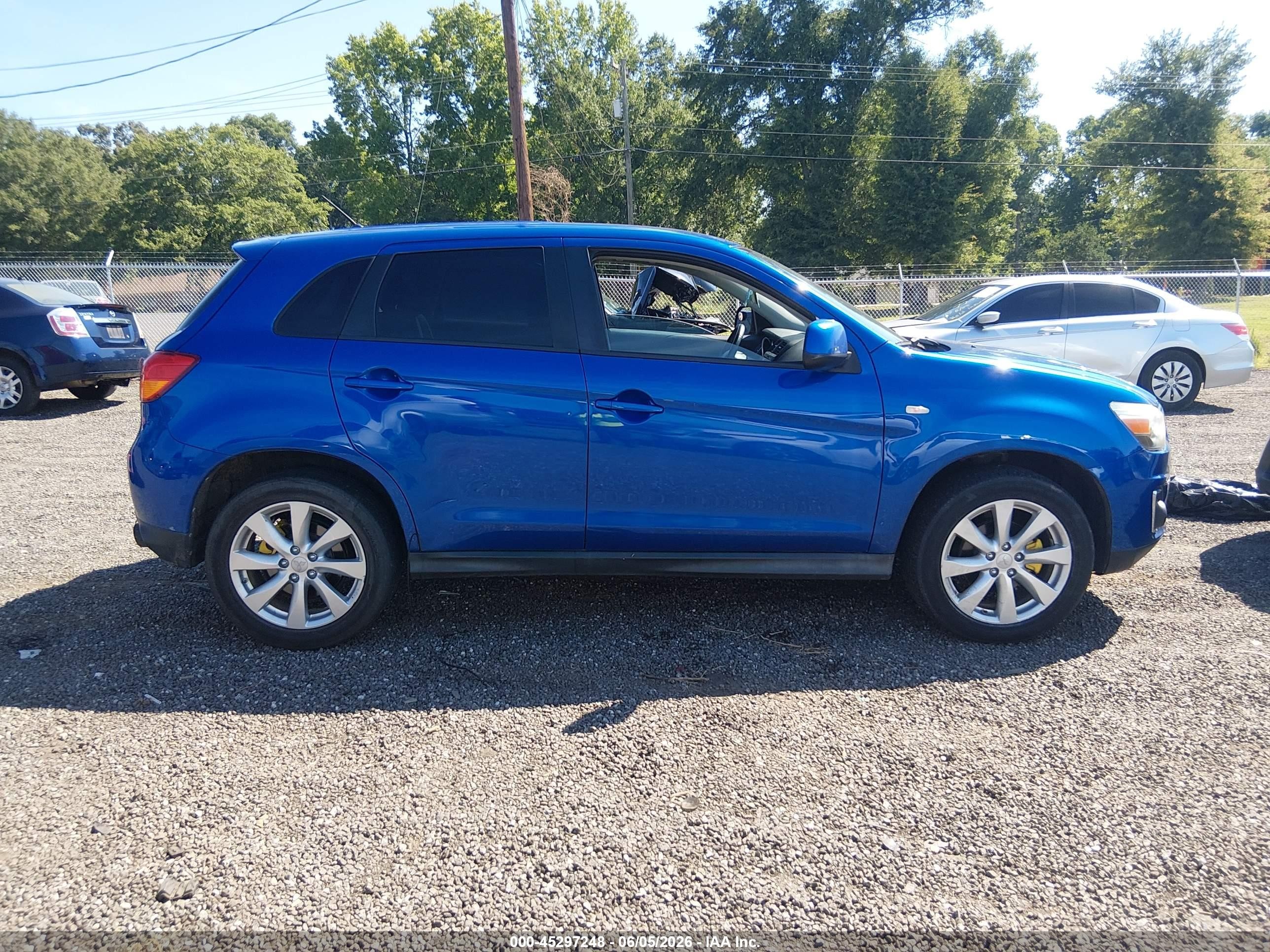 2015 Mitsubishi Outlander Sport Es Blue vin: 4A4AP3AU2FE010973