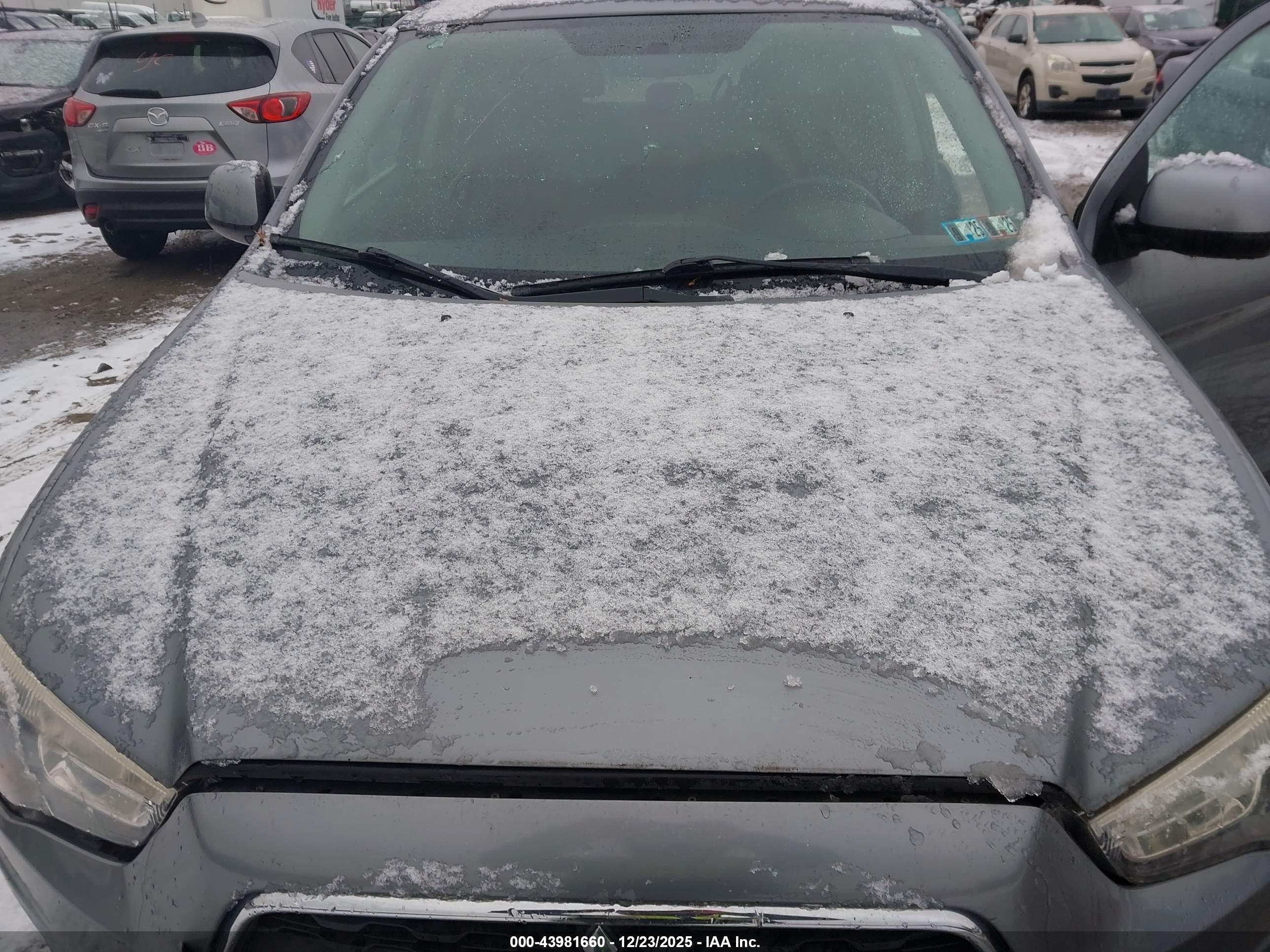 2015 Mitsubishi Outlander Sport Es Gray vin: 4A4AP3AU3FE049670