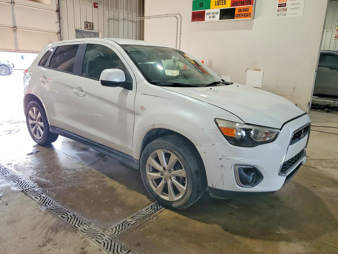 2015 Mitsubishi Outlander Sport Es Белый vin: 4A4AP3AU3FE055470