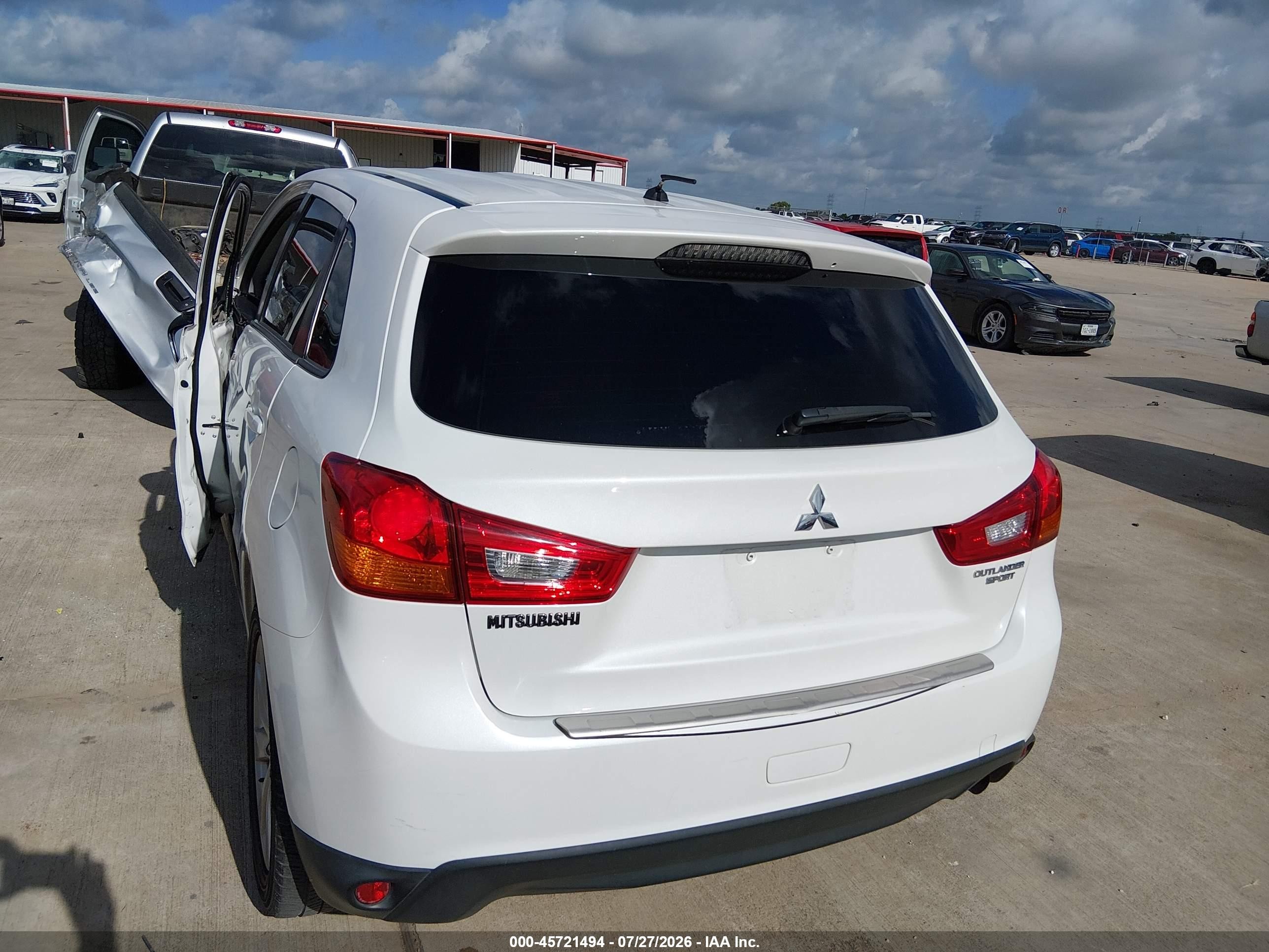 2013 Mitsubishi Outlander Sport Es White vin: 4A4AP3AU4DE013029