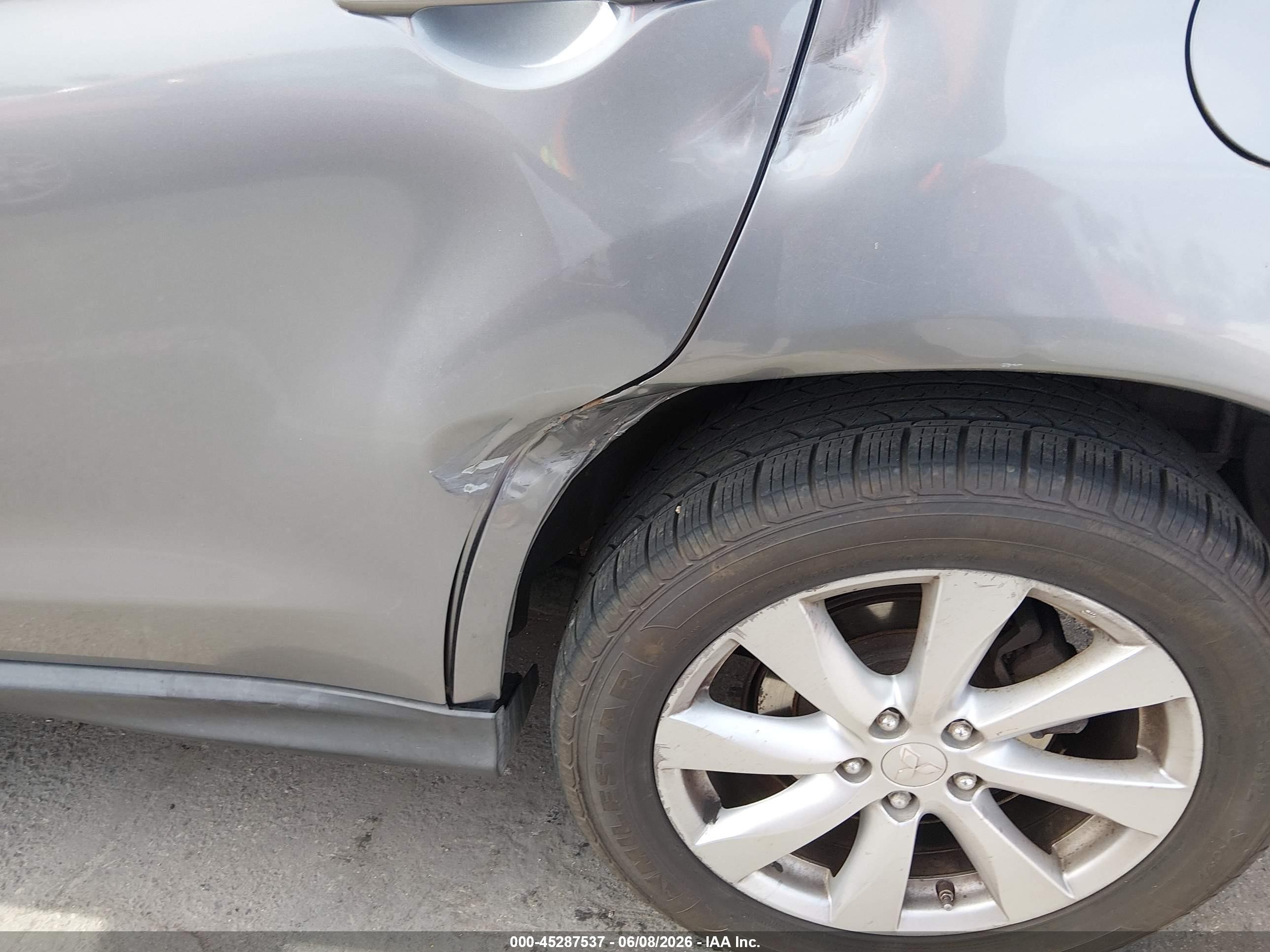 2014 Mitsubishi Outlander Sport Es Silver vin: 4A4AP3AU4EE013663