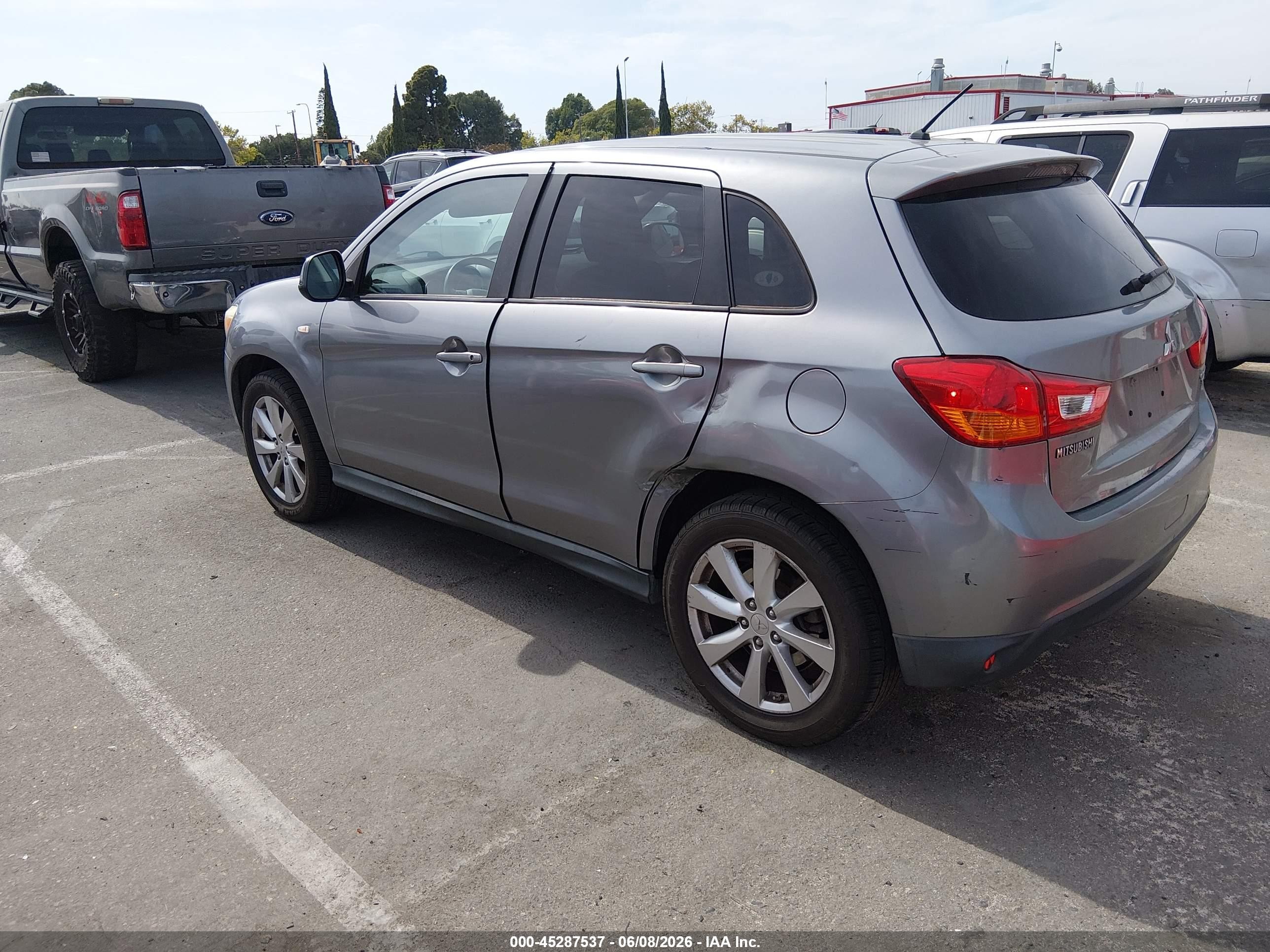 2014 Mitsubishi Outlander Sport Es Silver vin: 4A4AP3AU4EE013663