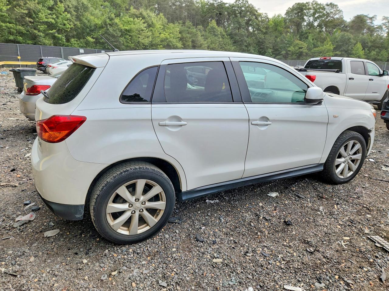 2014 Mitsubishi Outlander Sport Es White vin: 4A4AP3AU4EE023254