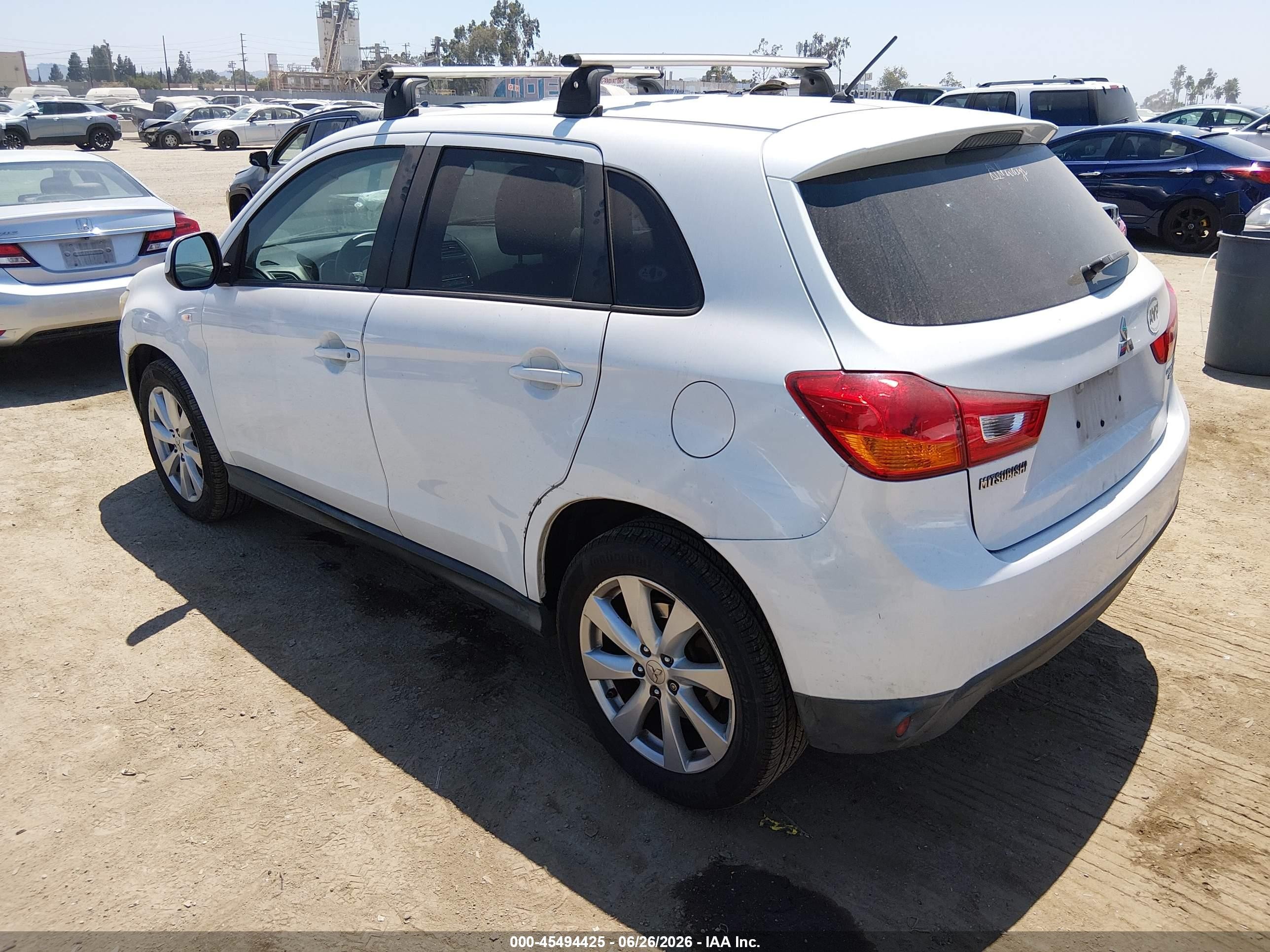 2014 Mitsubishi Outlander Sport Es White vin: 4A4AP3AU4EE025604