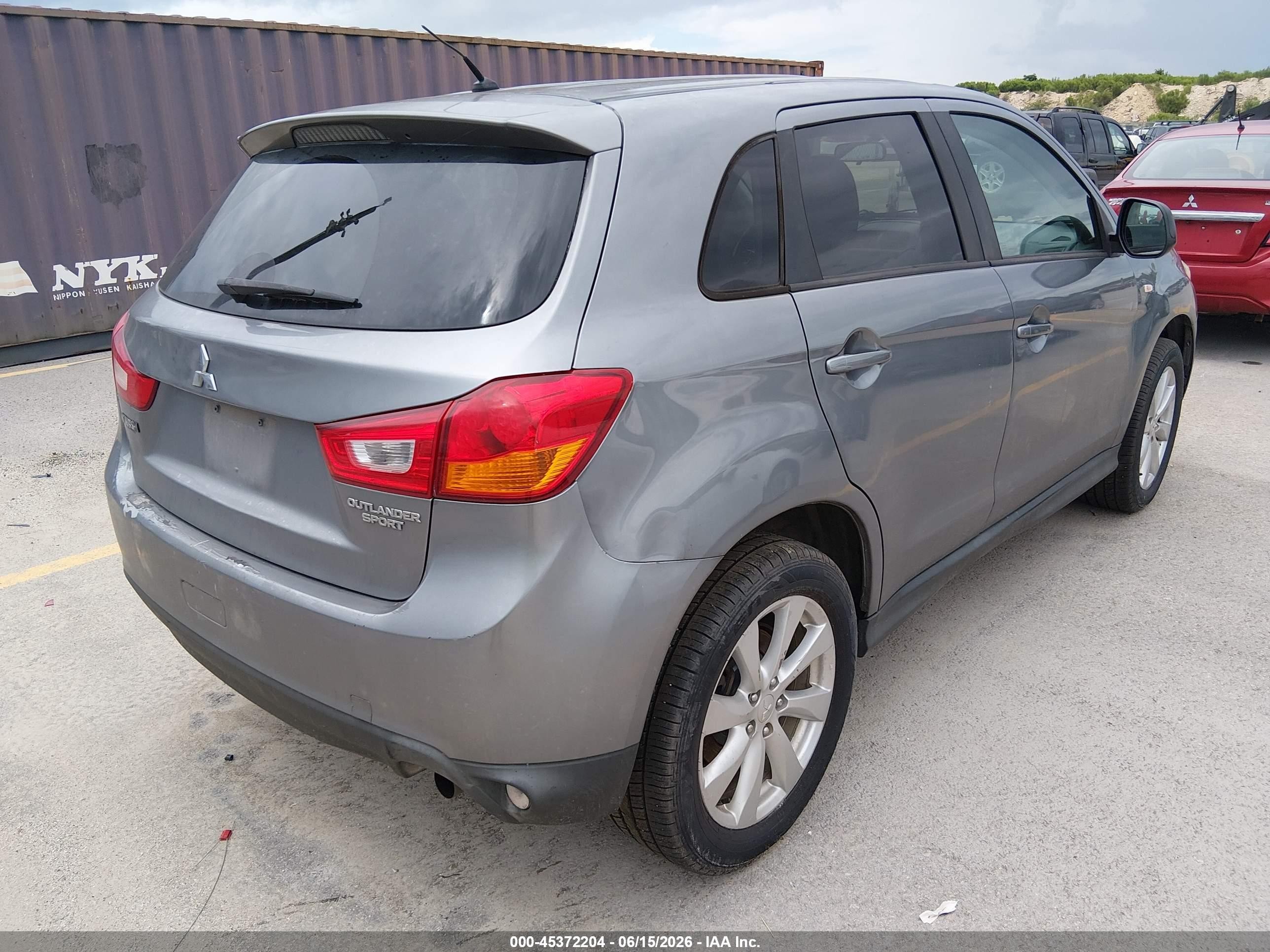 2015 Mitsubishi Outlander Sport Es Серебряный vin: 4A4AP3AU4FE022851