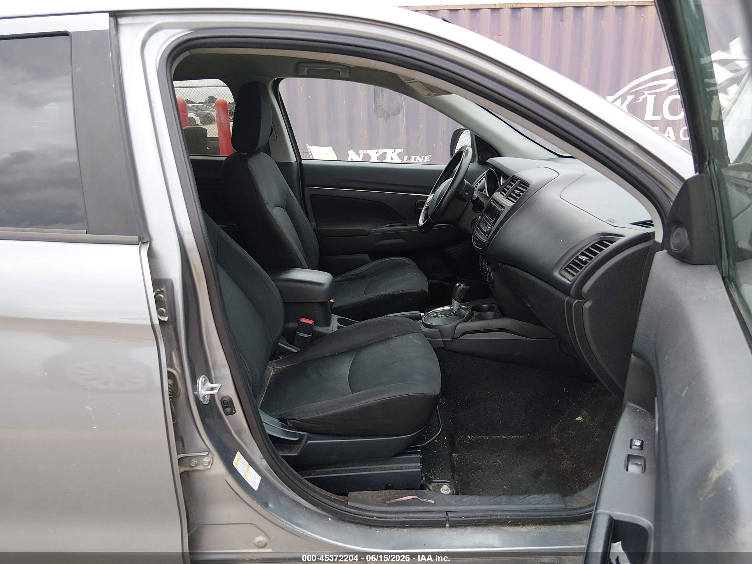 2015 Mitsubishi Outlander Sport Es Серебряный vin: 4A4AP3AU4FE022851