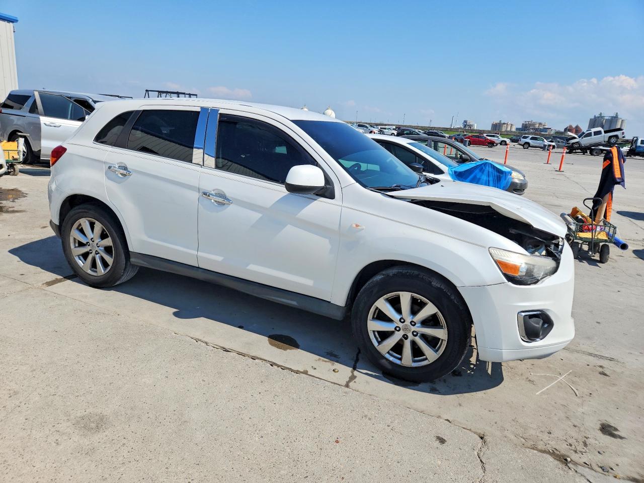 2015 Mitsubishi Outlander Sport Es White vin: 4A4AP3AU4FE034918