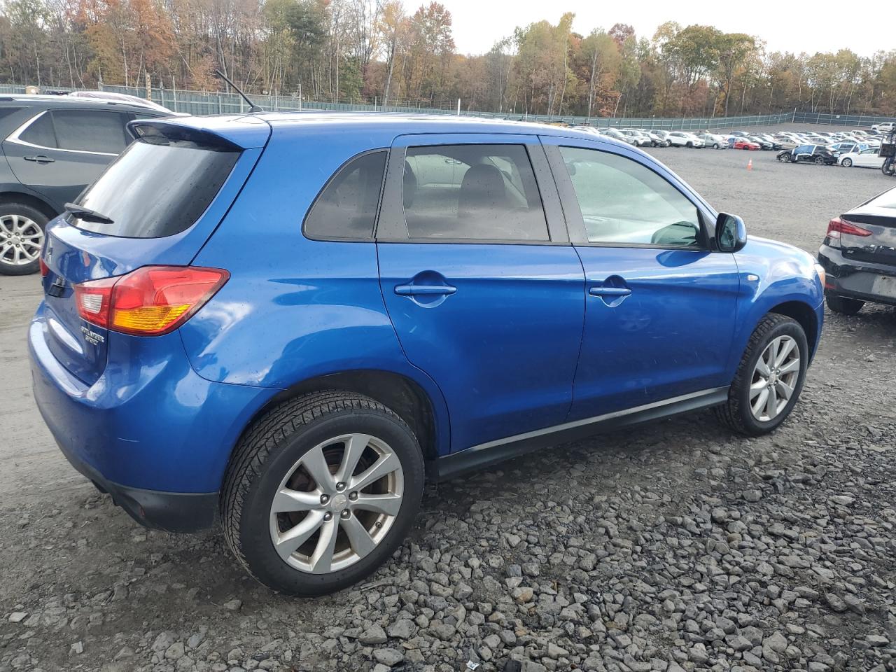 2015 Mitsubishi Outlander Sport Es Синий vin: 4A4AP3AU4FE053971